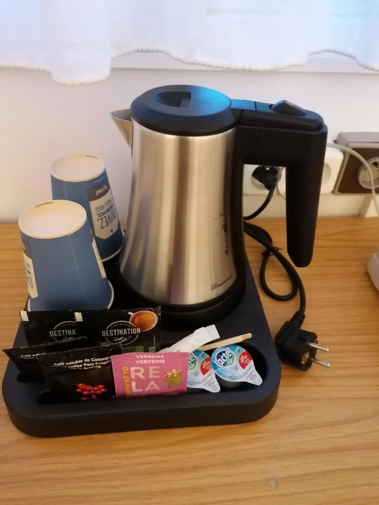 Coffee/tea facilities in Kyriad Blois Nord