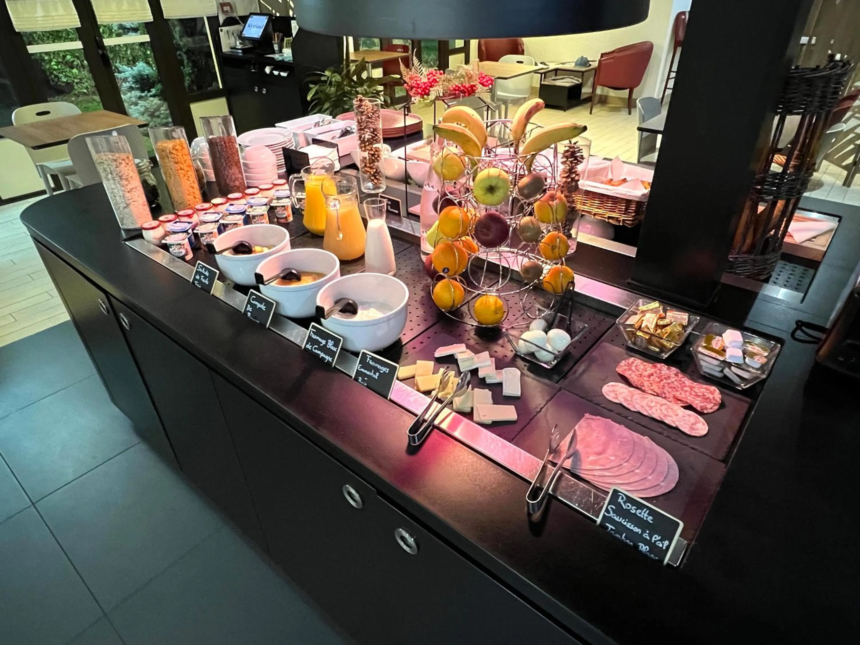 Breakfast in Kyriad Blois Nord