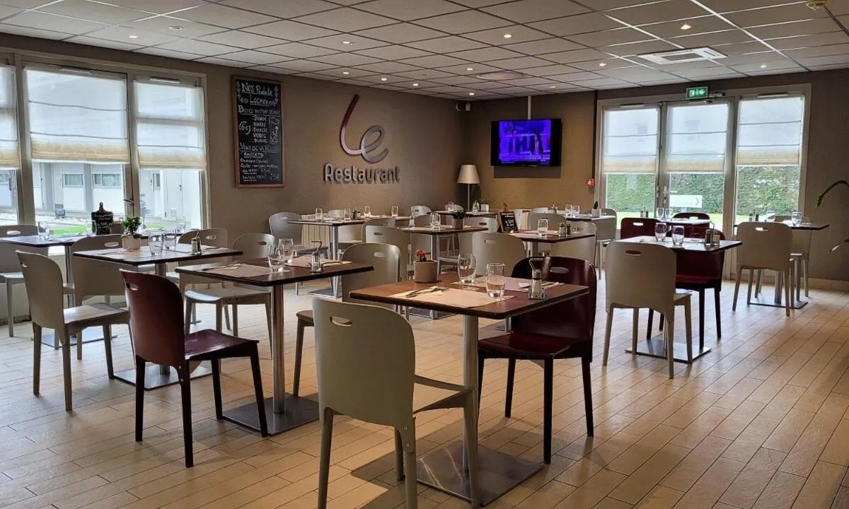 Restaurant/places to eat in Campanile Chambéry