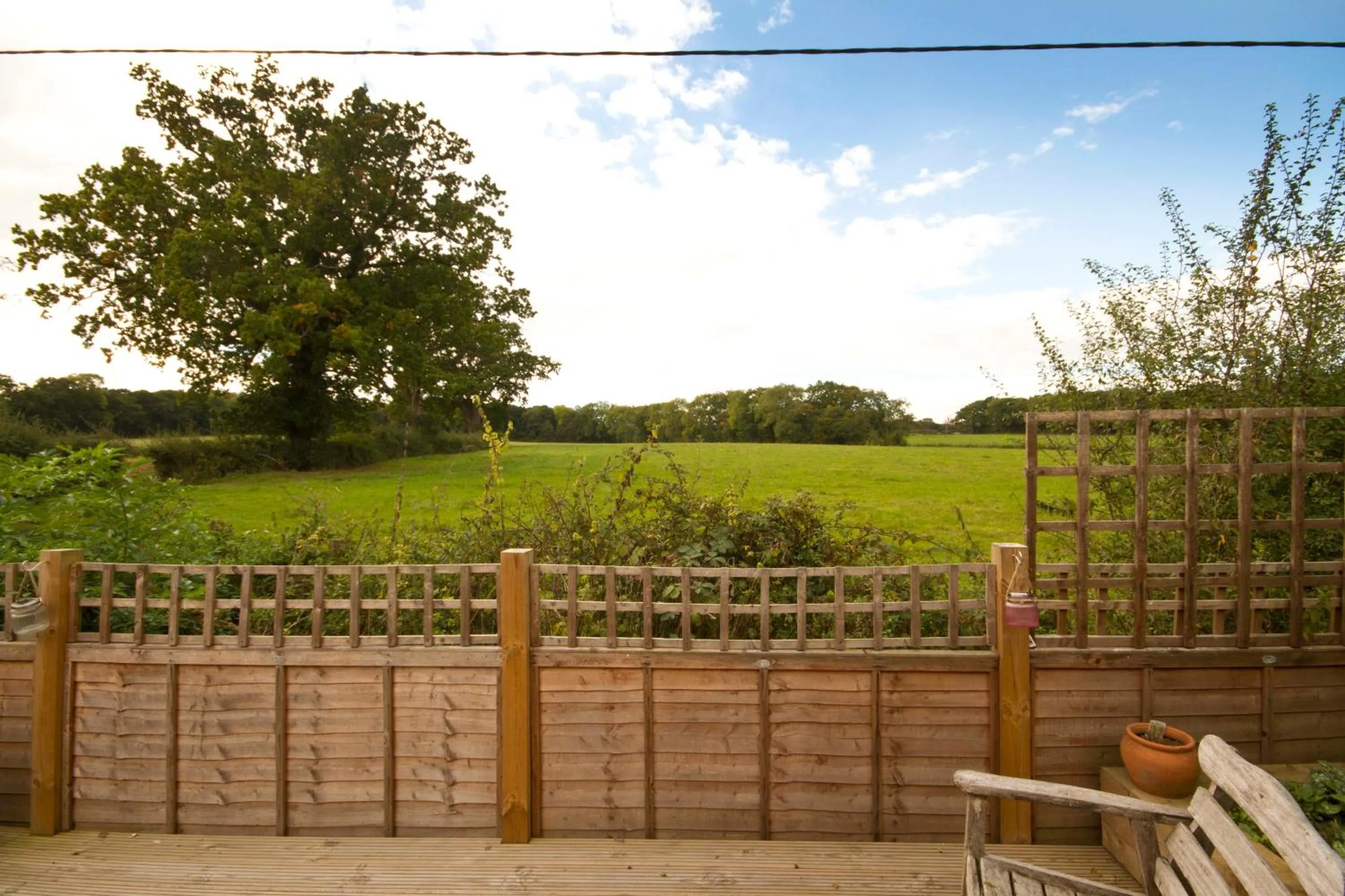 Garden view in Magpies Lodge