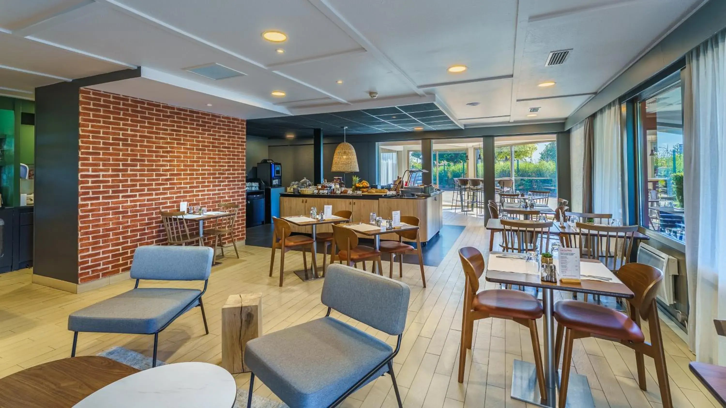 Restaurant/places to eat in Campanile NATURE - Dijon Est Saint-Apollinaire Restaurant/places to eat in Campanile NATURE - Dijon Est Saint-Apollinaire