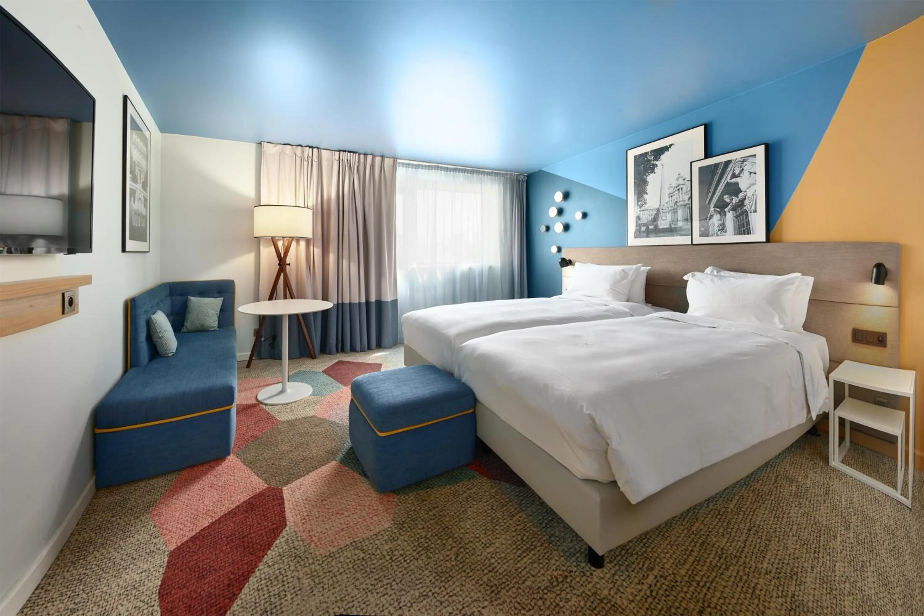 Bedroom, Bed in Radisson Hotel Aix En Provence