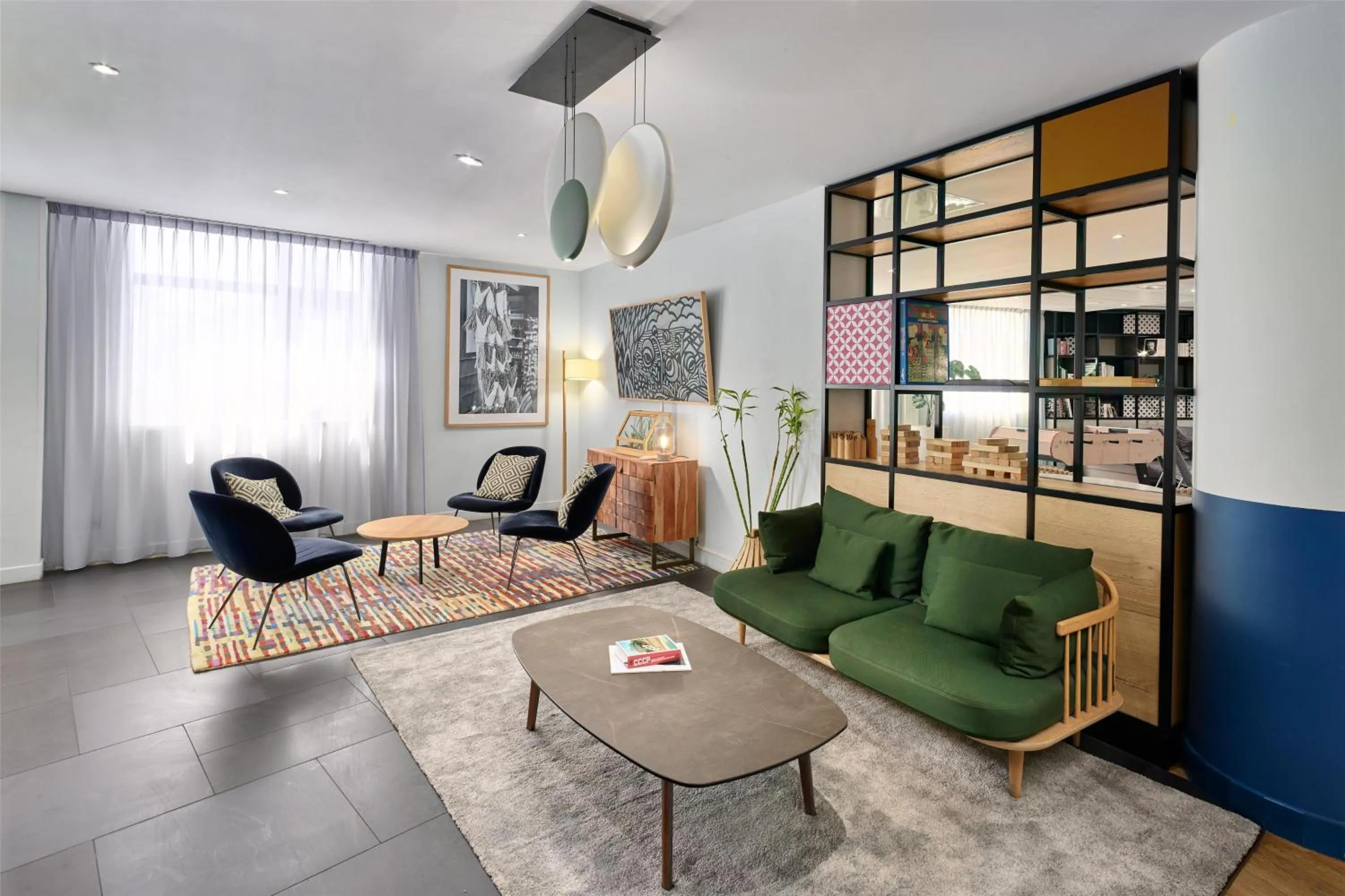 Lobby or reception in Radisson Hotel Aix En Provence