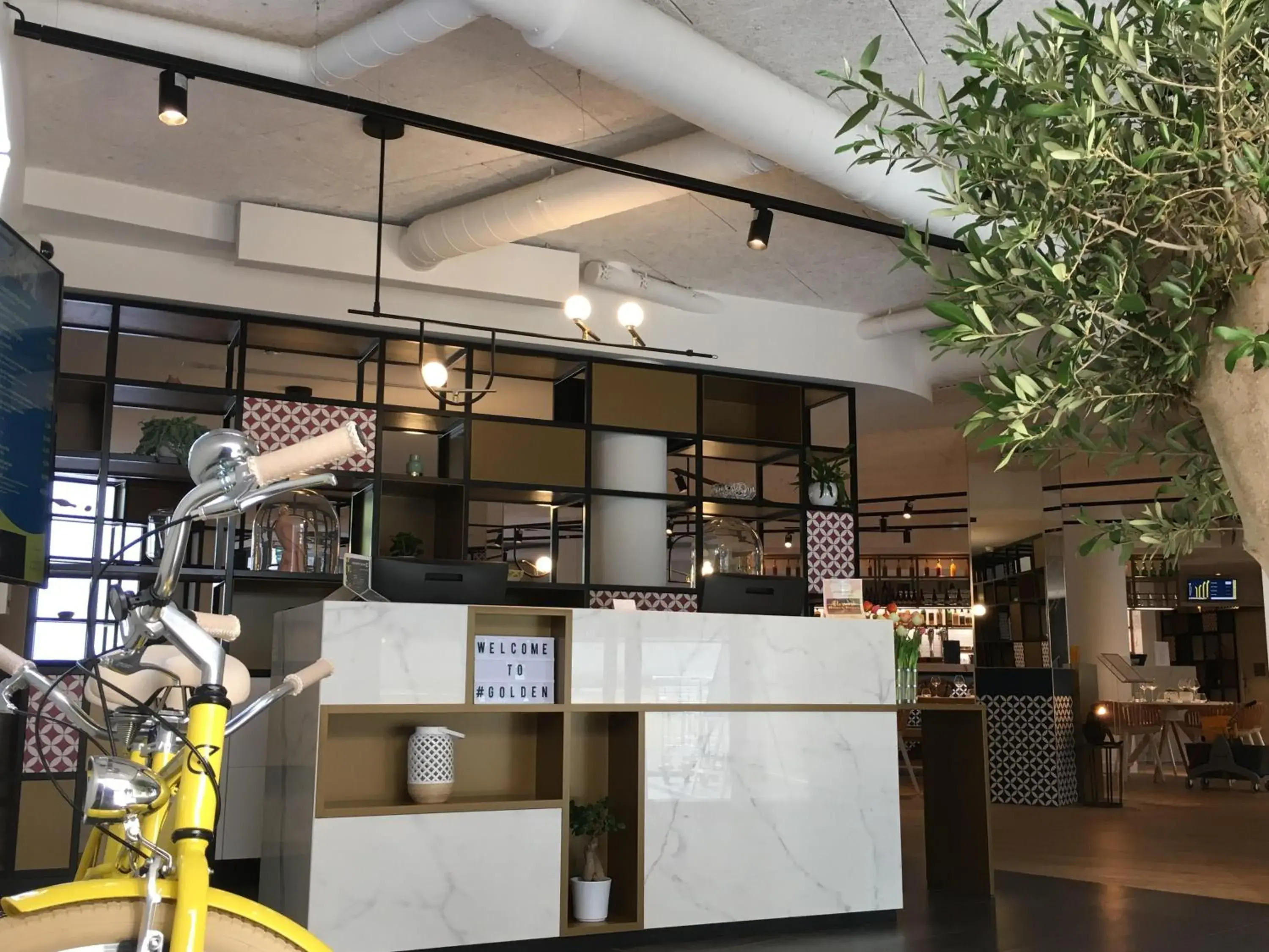 Lobby or reception in Radisson Hotel Aix En Provence Lobby or reception in Radisson Hotel Aix En Provence