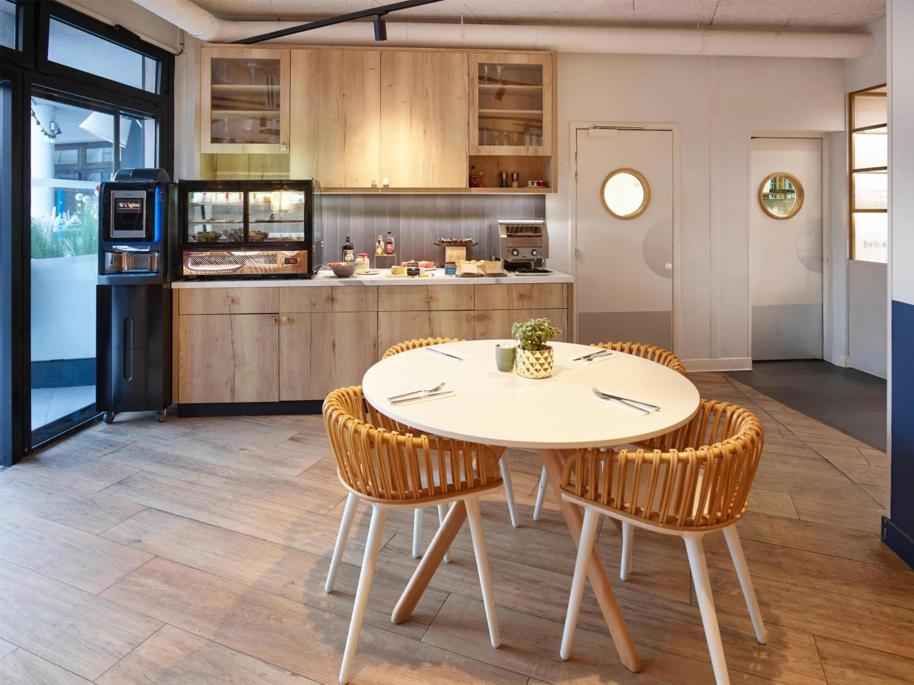 Breakfast in Radisson Hotel Aix En Provence