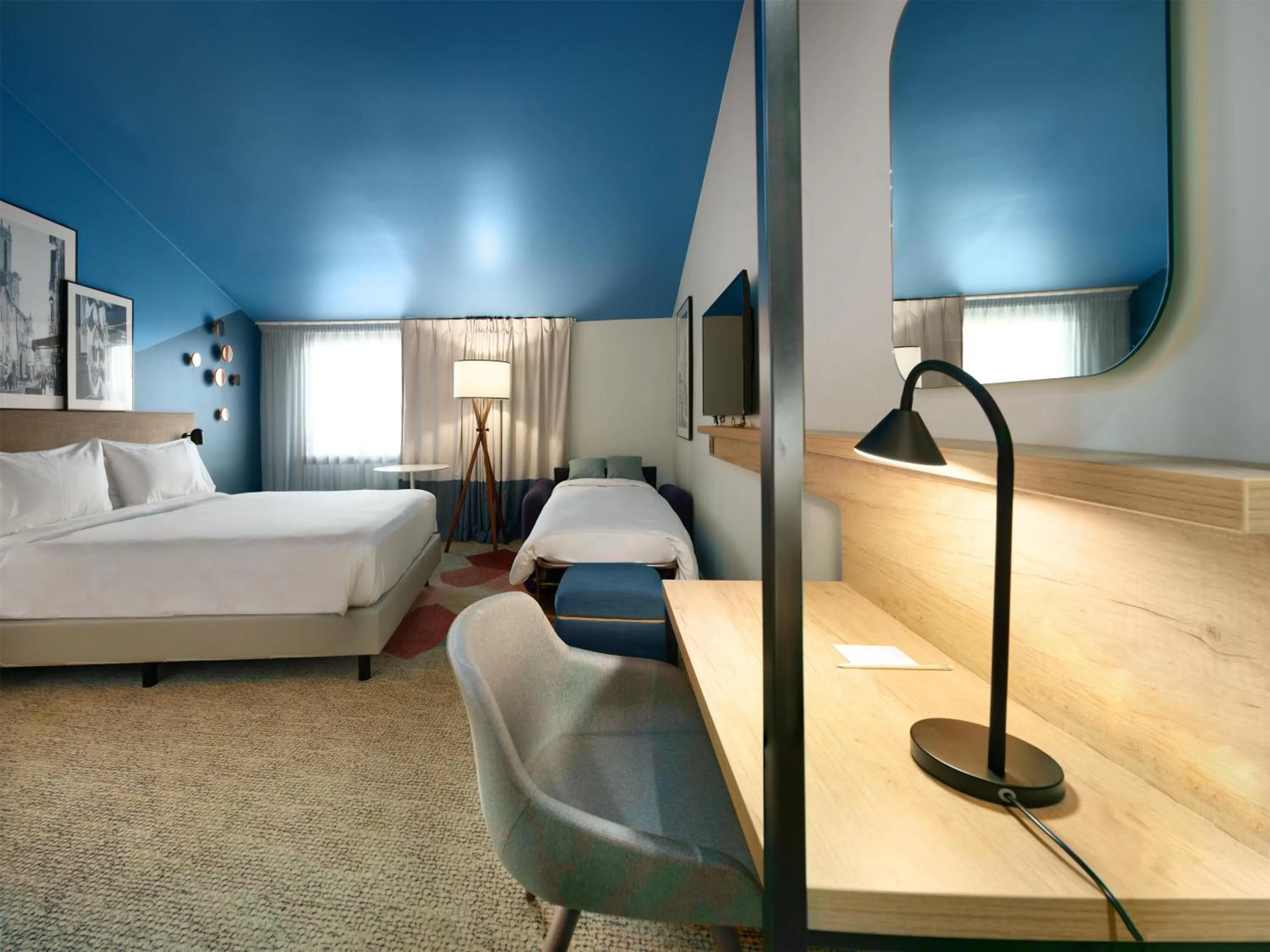 Bedroom, Bed in Radisson Hotel Aix En Provence