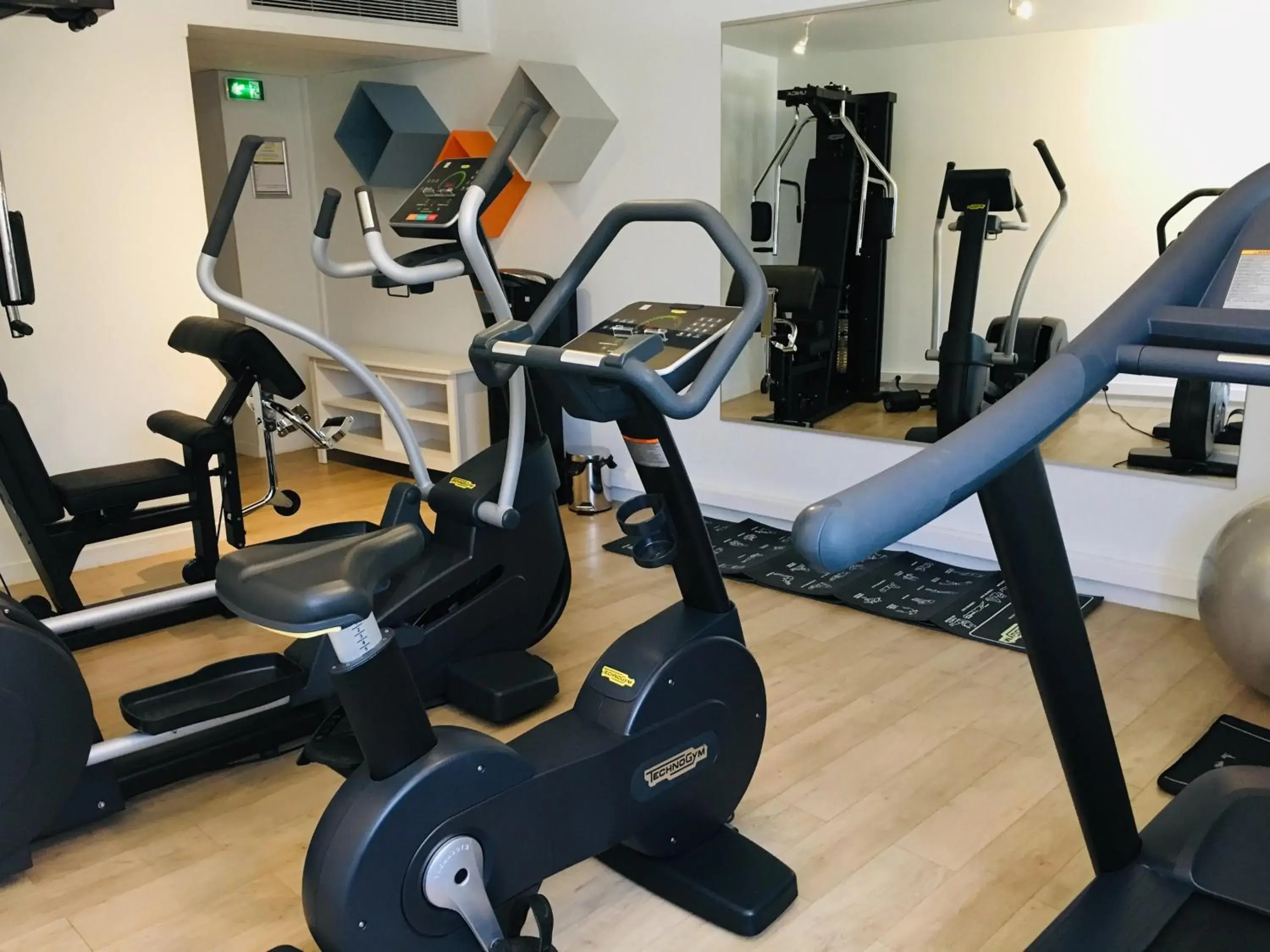 Fitness centre/facilities in Radisson Hotel Aix En Provence Fitness centre/facilities in Radisson Hotel Aix En Provence