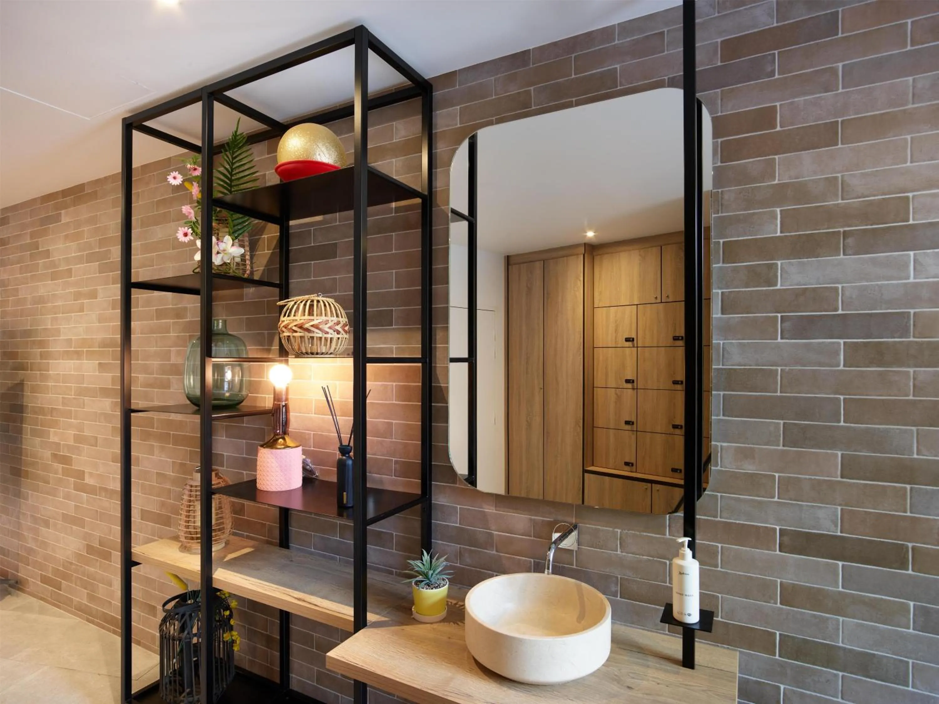 Pool view in Radisson Hotel Aix En Provence