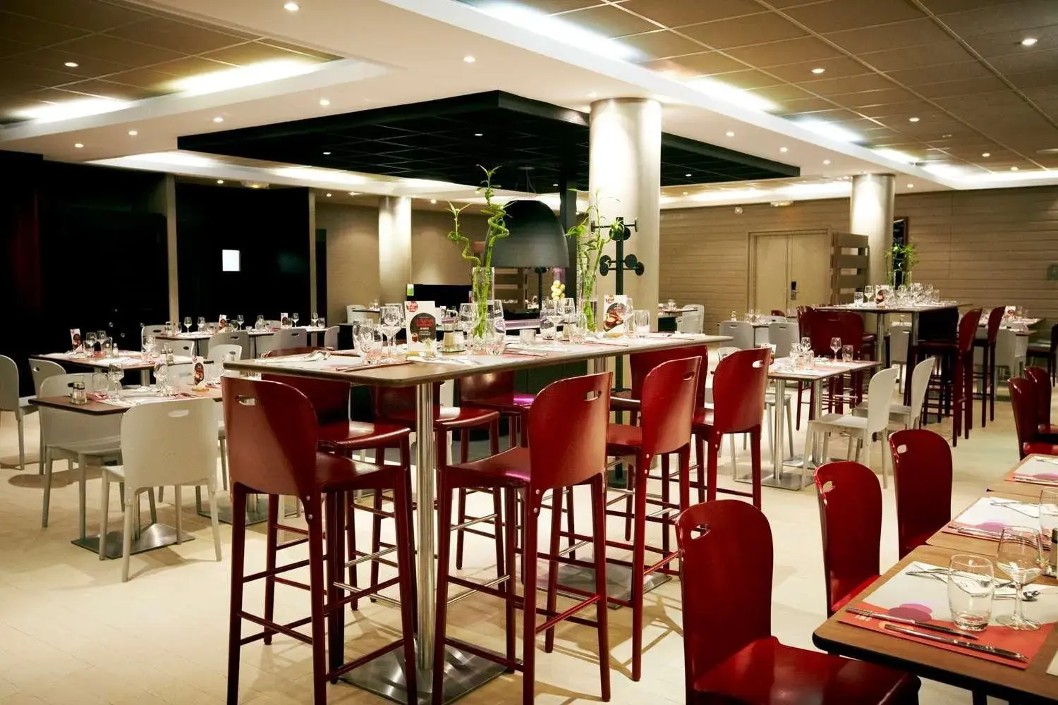 Restaurant/places to eat in Campanile Saint-Quentin-En-Yvelines Restaurant/places to eat in Campanile Saint-Quentin-En-Yvelines