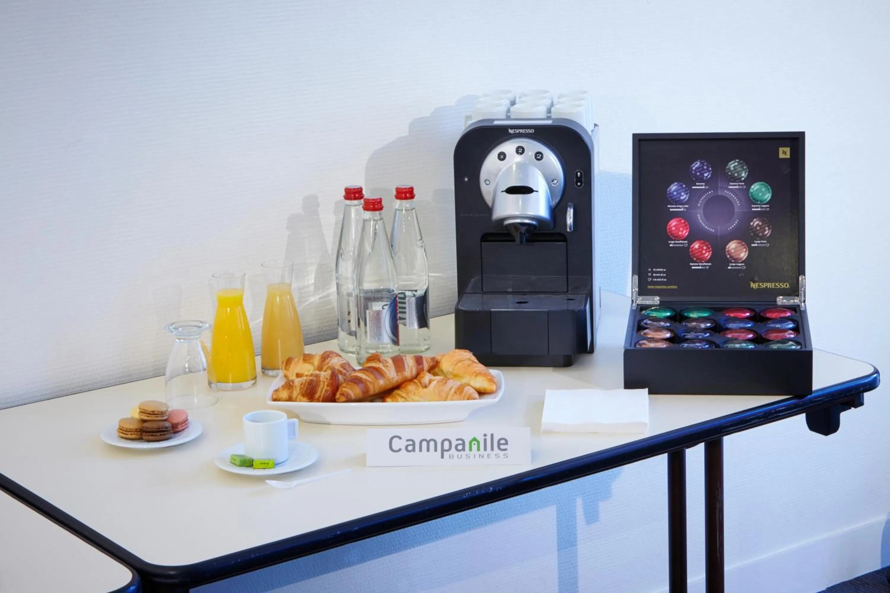 Meeting/conference room in Campanile Saint-Quentin-En-Yvelines