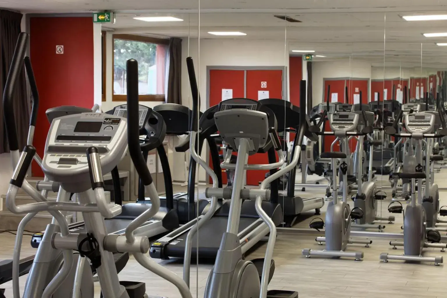 Fitness centre/facilities in KYRIAD LYON EST - Genas Eurexpo Fitness centre/facilities in KYRIAD LYON EST - Genas Eurexpo
