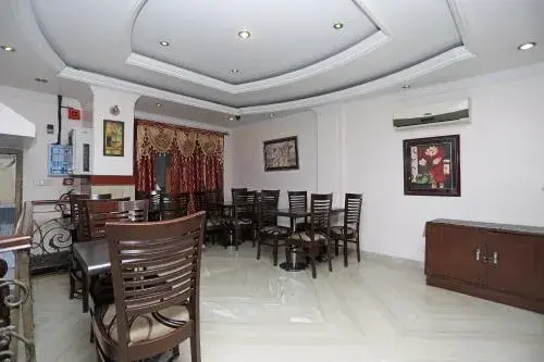 HOTEL SAFRON SUITE HOTEL SAFRON SUITE