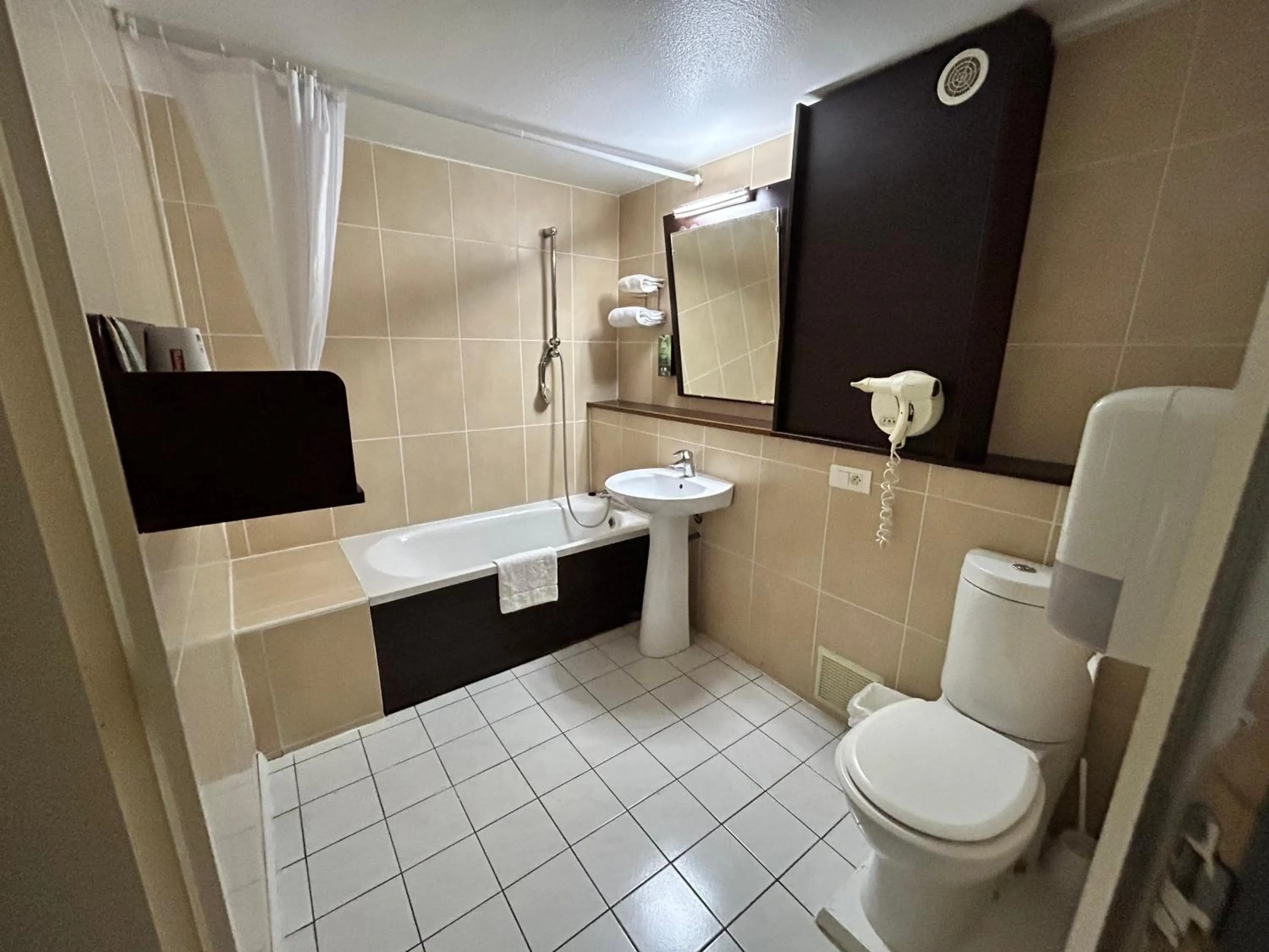 Bathroom in Hotel Inn Design Le Havre