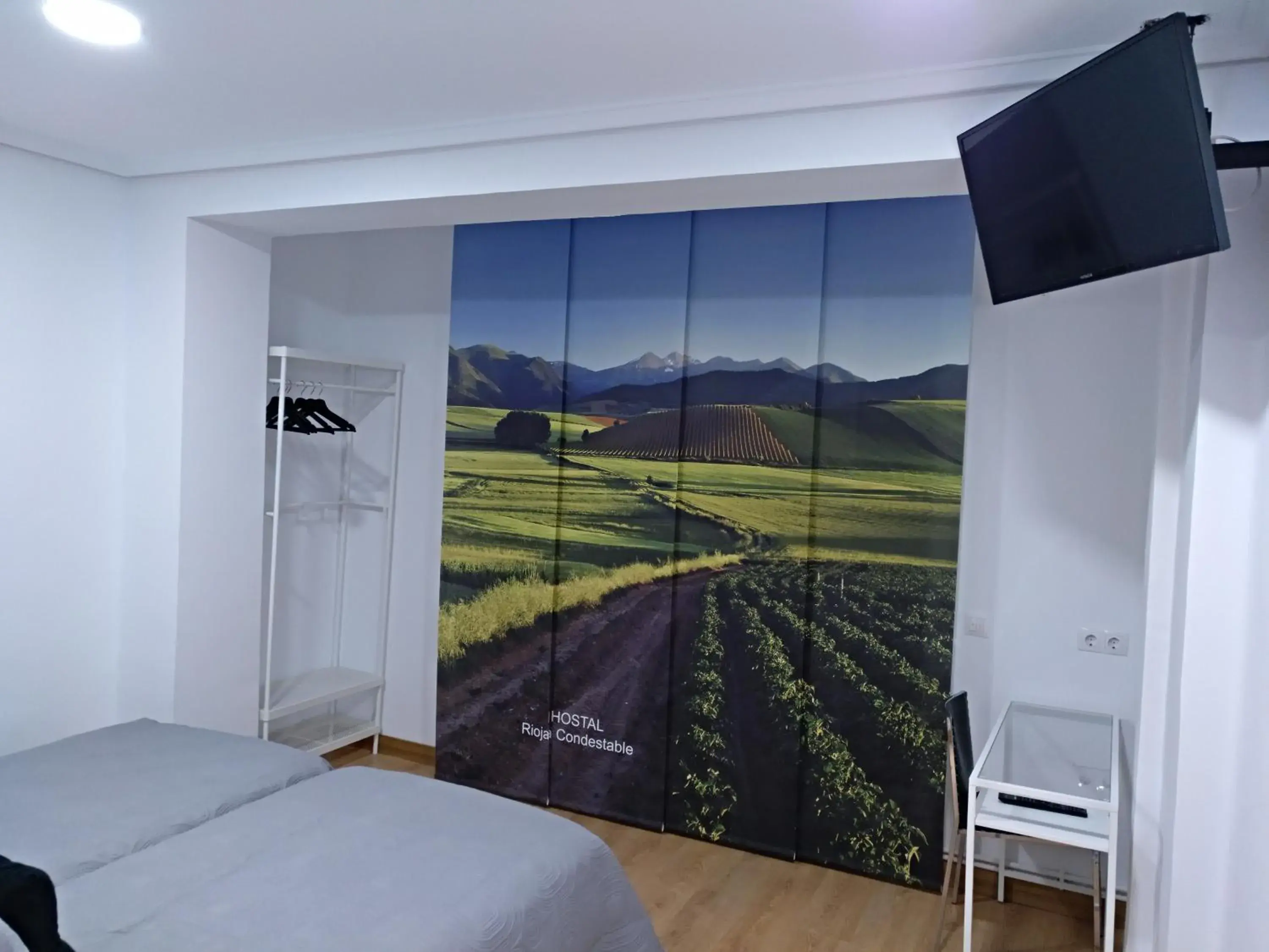 Double or Twin Room in Hostal Rioja Condestable Double or Twin Room in Hostal Rioja Condestable