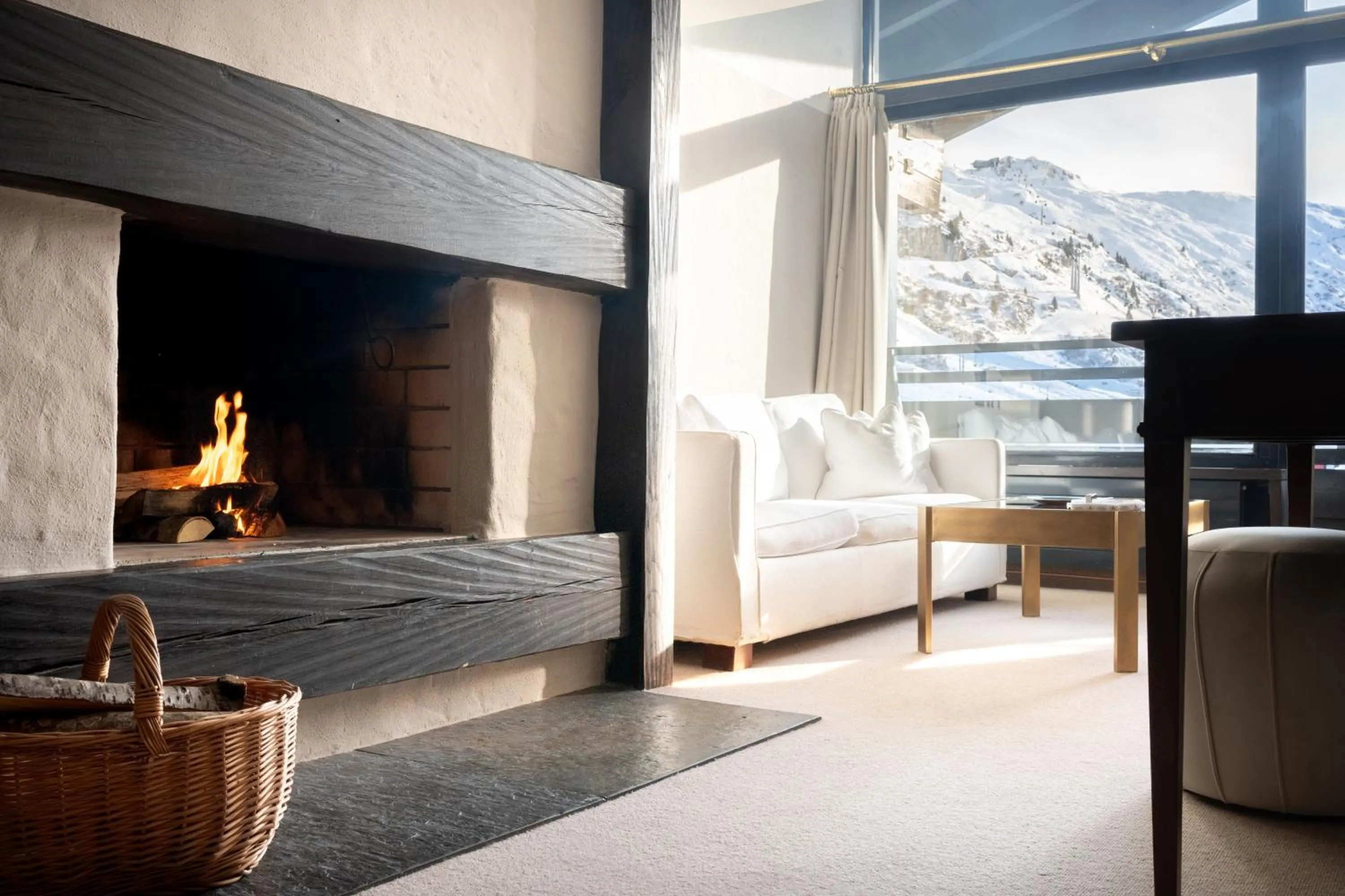 Living room, Bed in A-ROSA Hotel Thurnher's Alpenhof