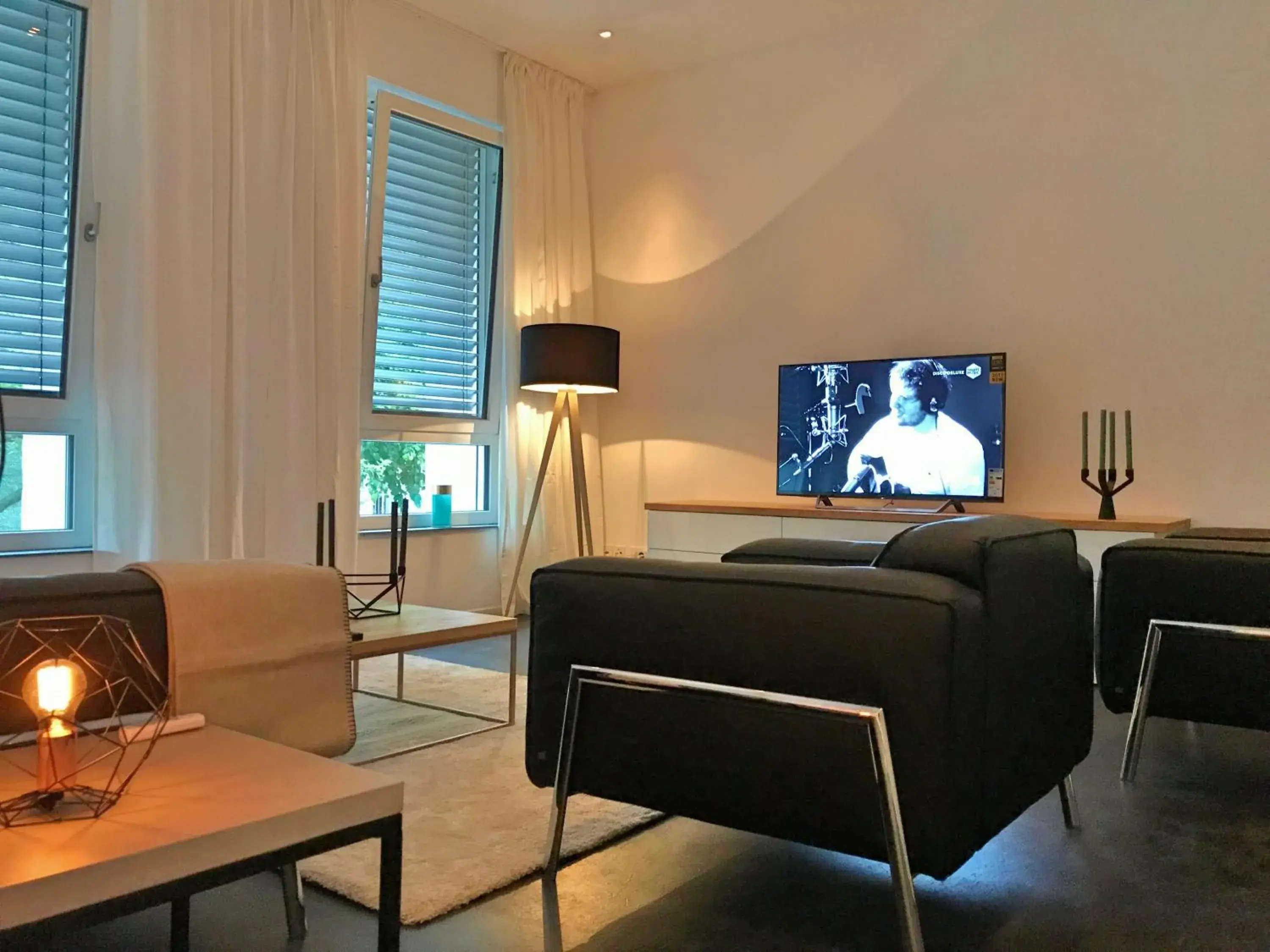 Apartment with Terrace in The Apartment Central Apartment with Terrace in The Apartment Central