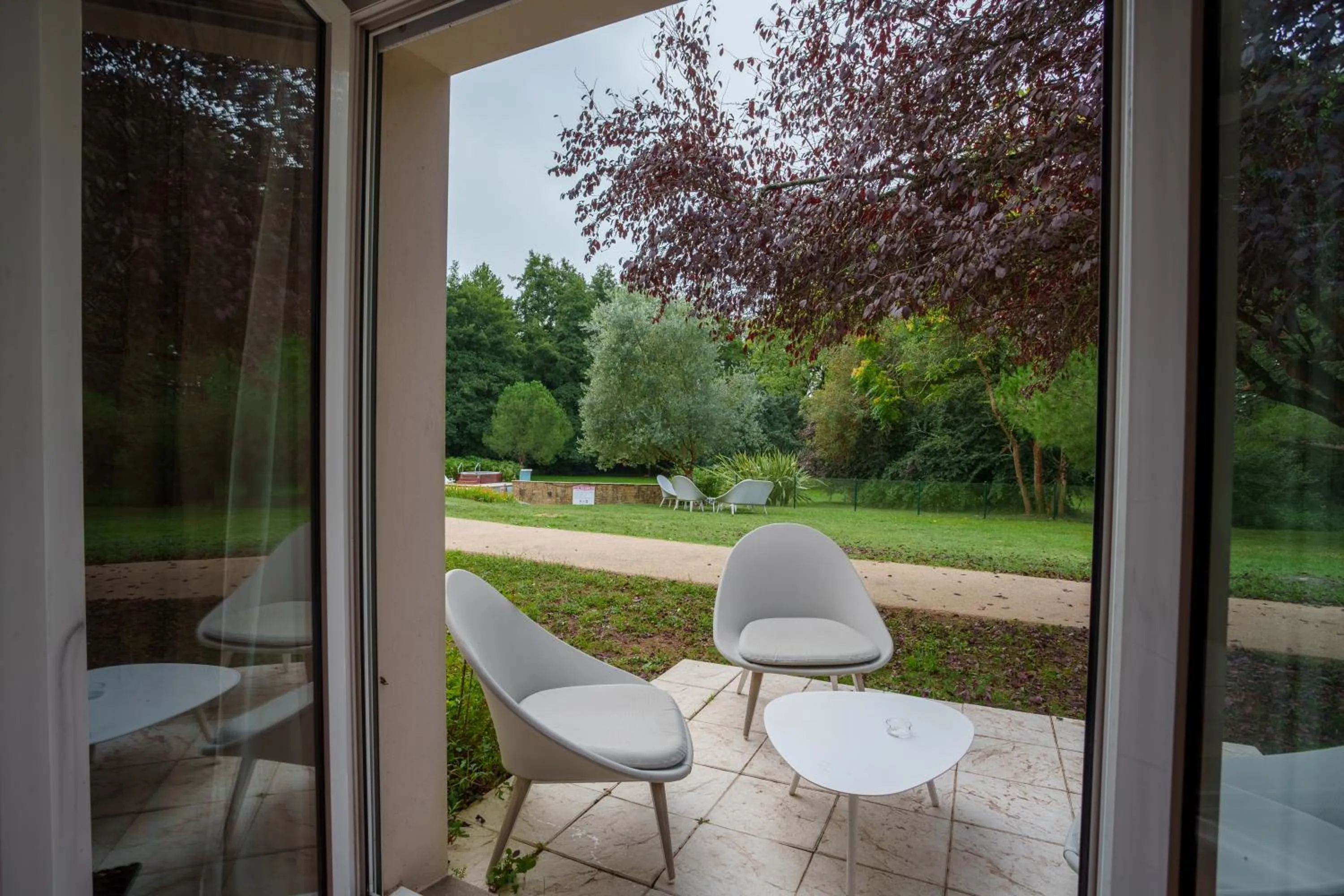 Patio in Kyriad Nantes Sud - Bouaye Aéroport