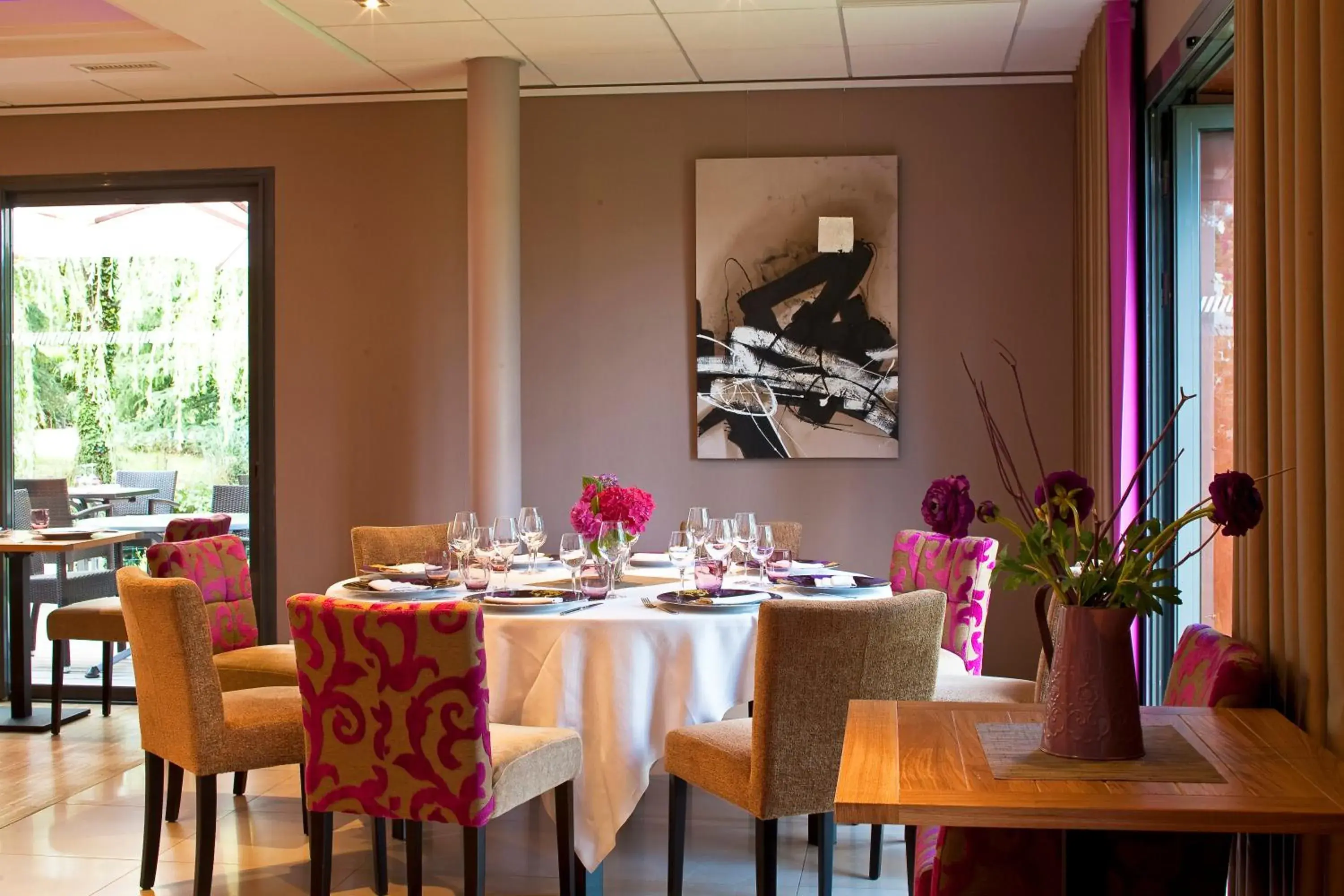 Restaurant/places to eat in Kyriad Nantes Sud - Bouaye Aéroport Restaurant/places to eat in Kyriad Nantes Sud - Bouaye Aéroport