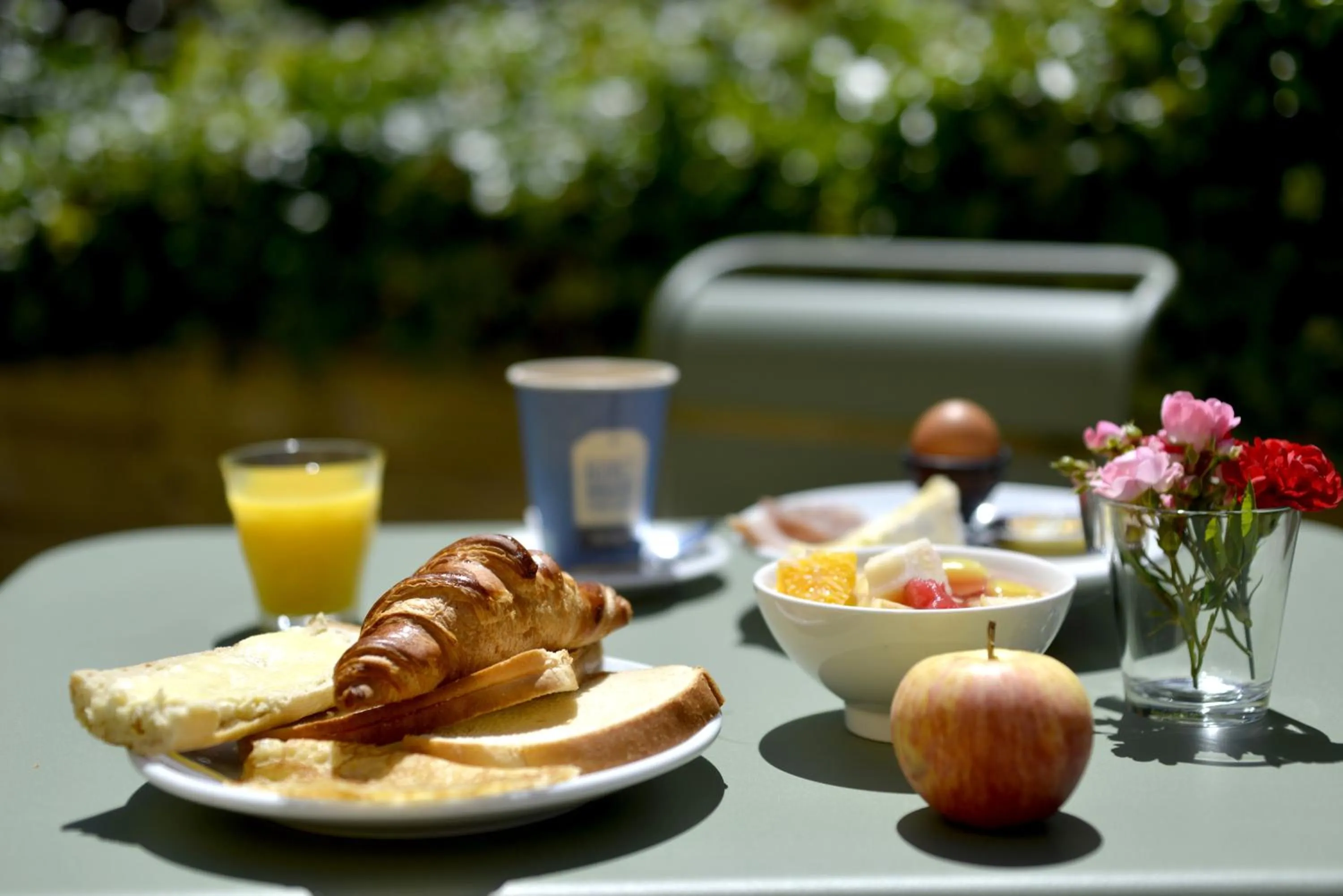 Breakfast in KYRIAD HONFLEUR - La Riviere Saint Sauveur