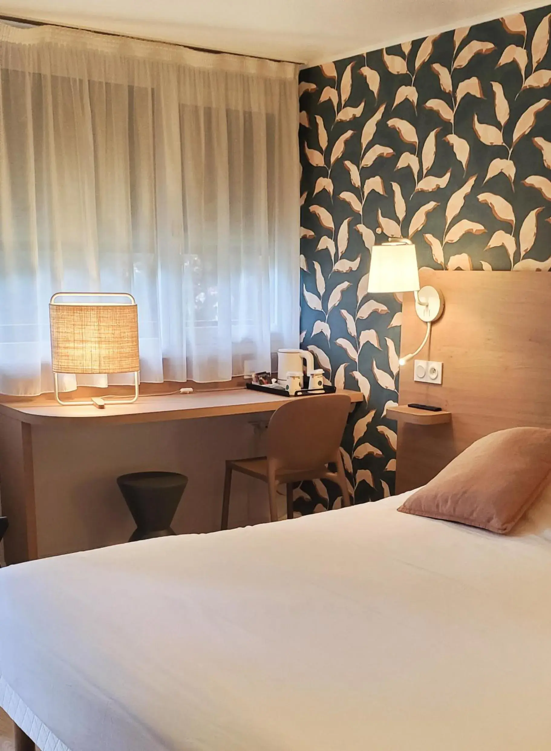 Bedroom, Bed in KYRIAD HONFLEUR - La Riviere Saint Sauveur Bedroom, Bed in KYRIAD HONFLEUR - La Riviere Saint Sauveur