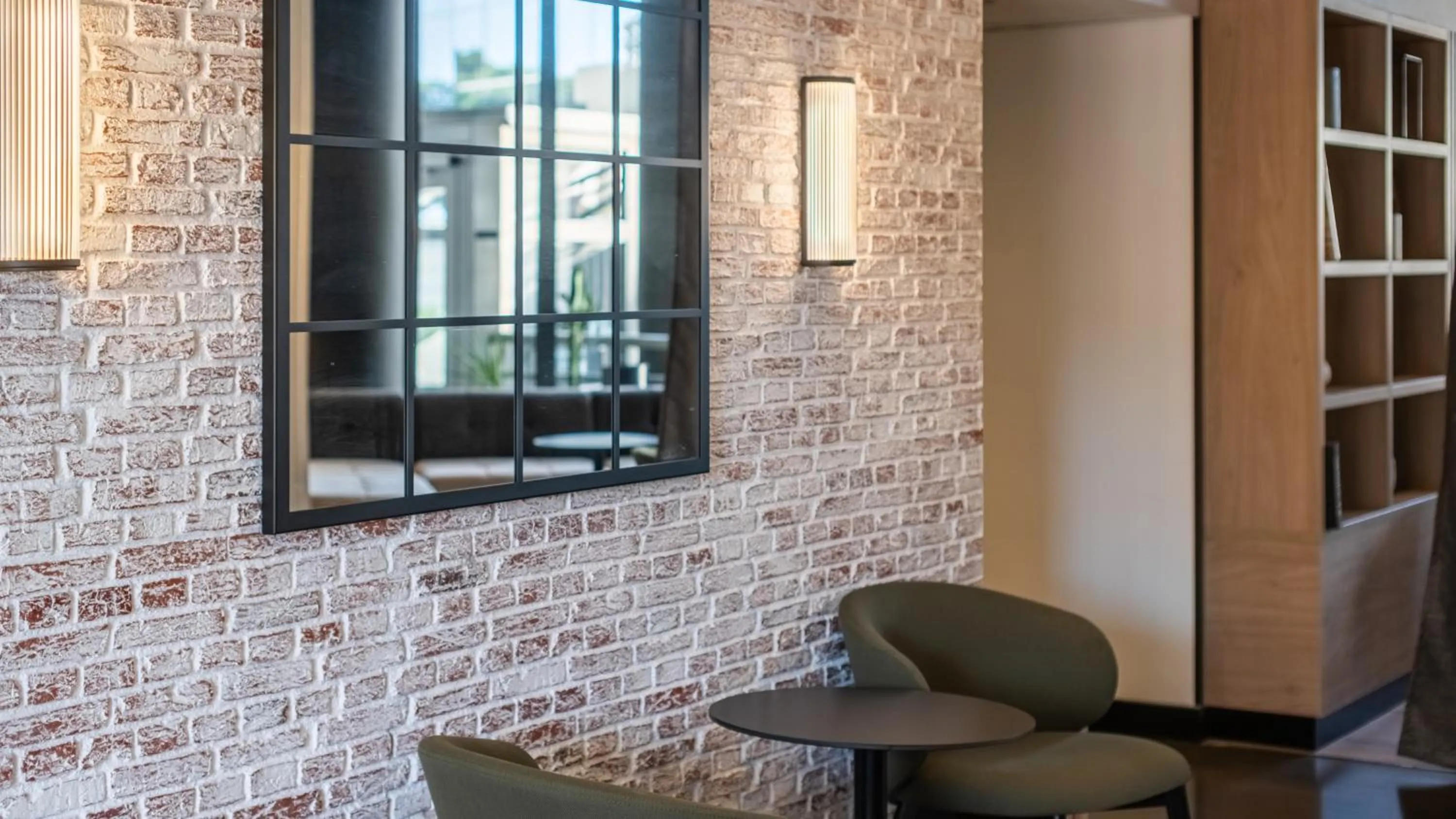 Living room in Campanile PRIME - Nice Airport