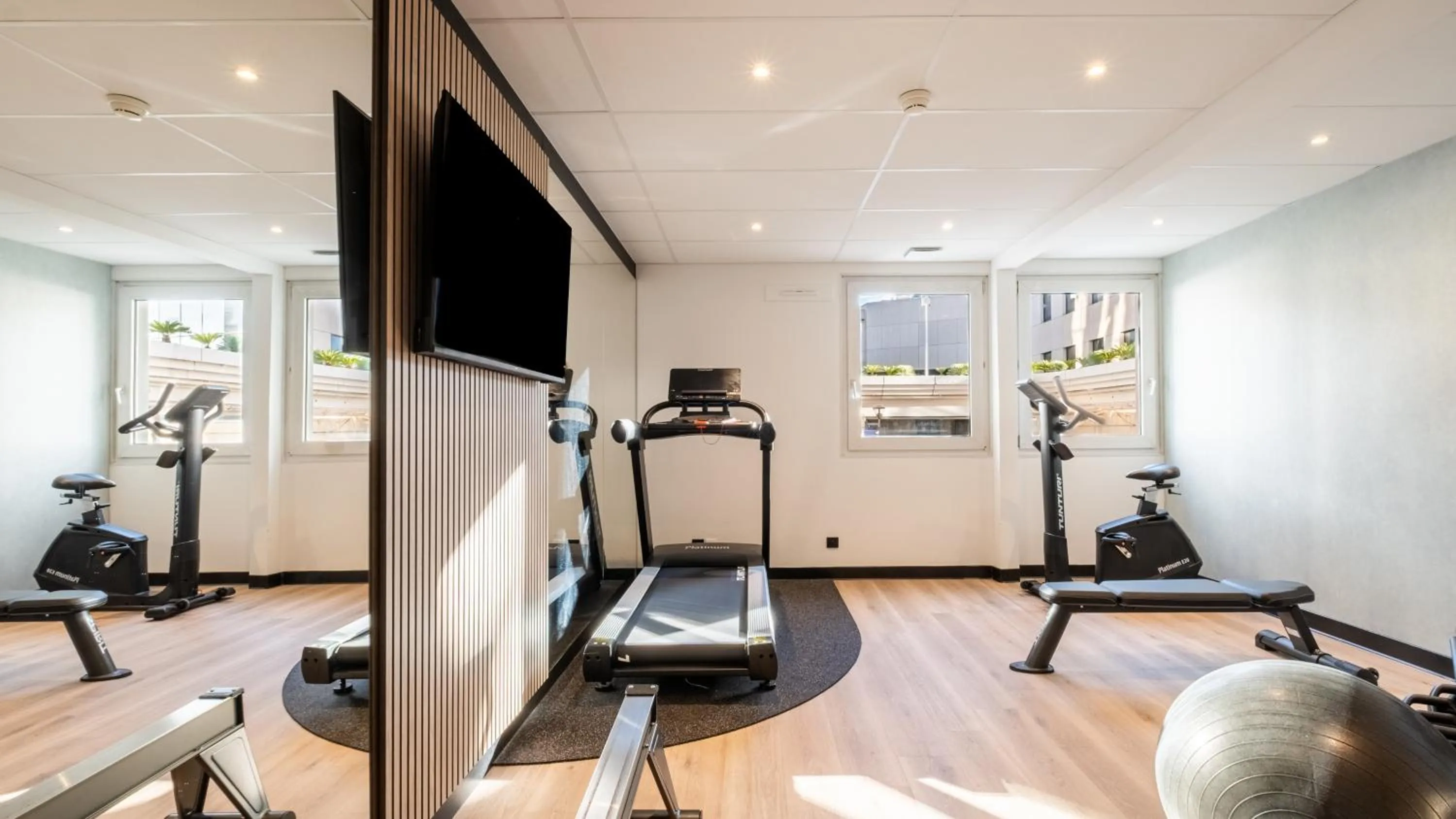 Fitness centre/facilities in Campanile PRIME - Nice Airport
