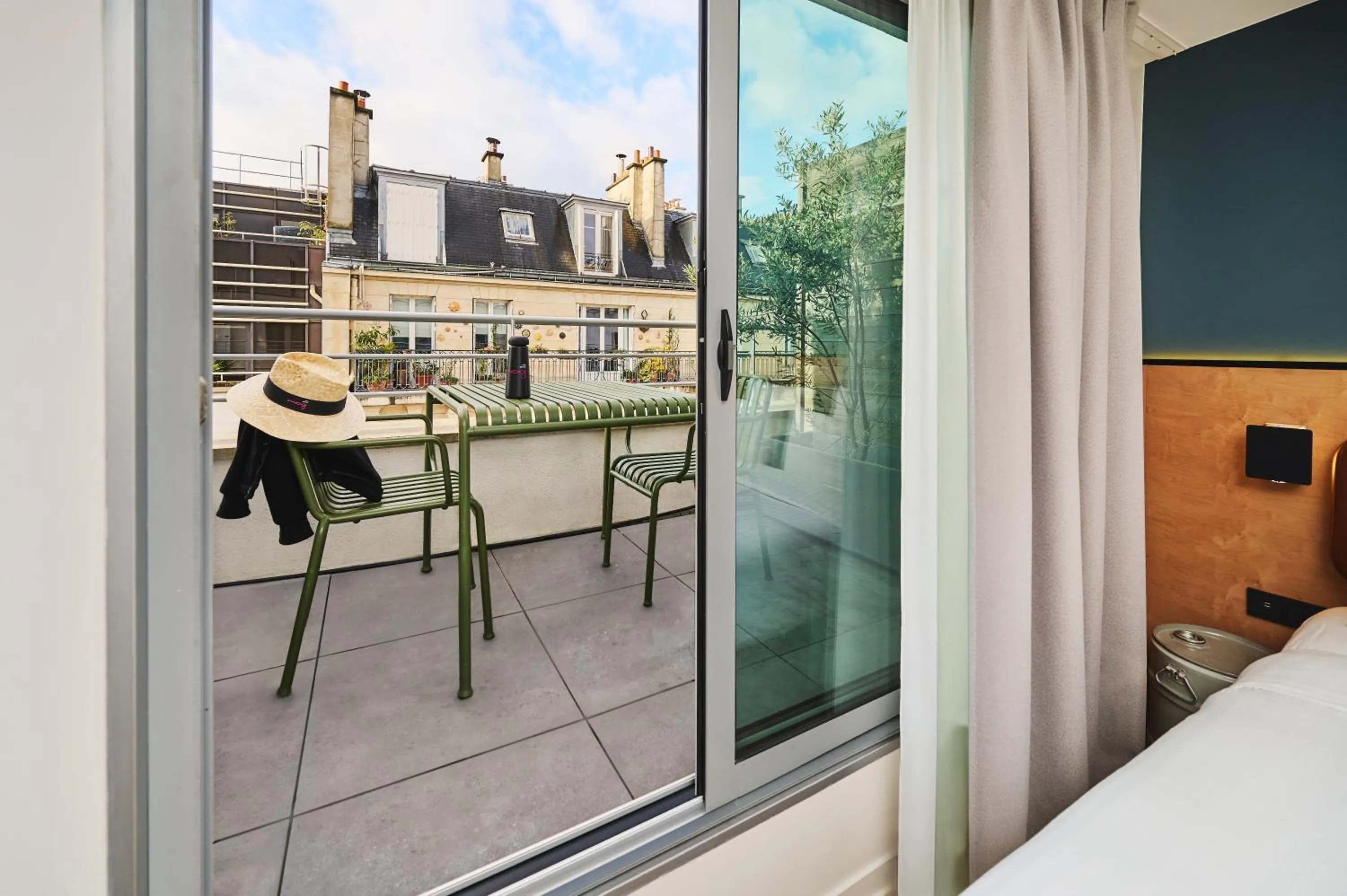 Balcony/Terrace in Moxy Paris Bastille