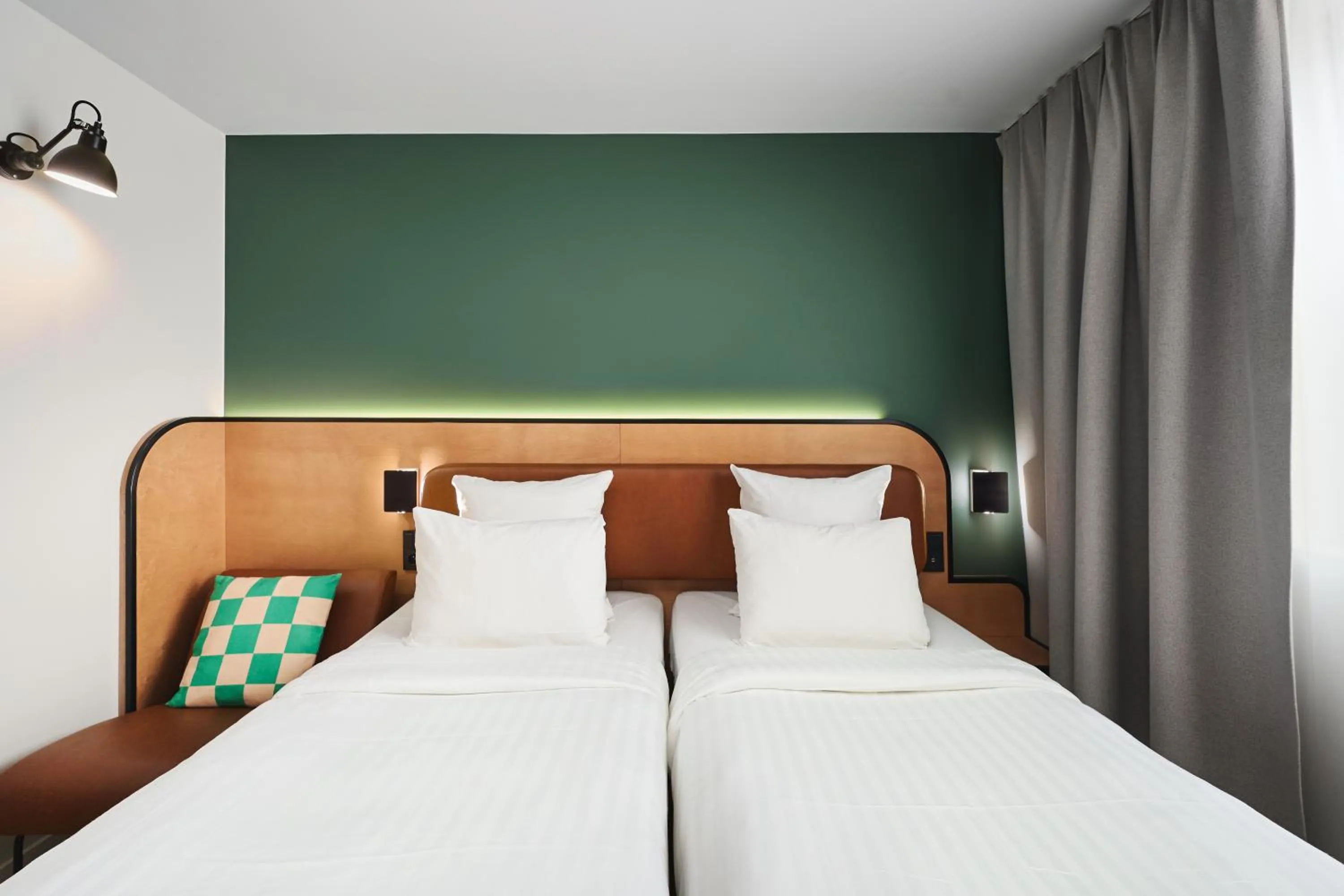 Bed in Moxy Paris Bastille
