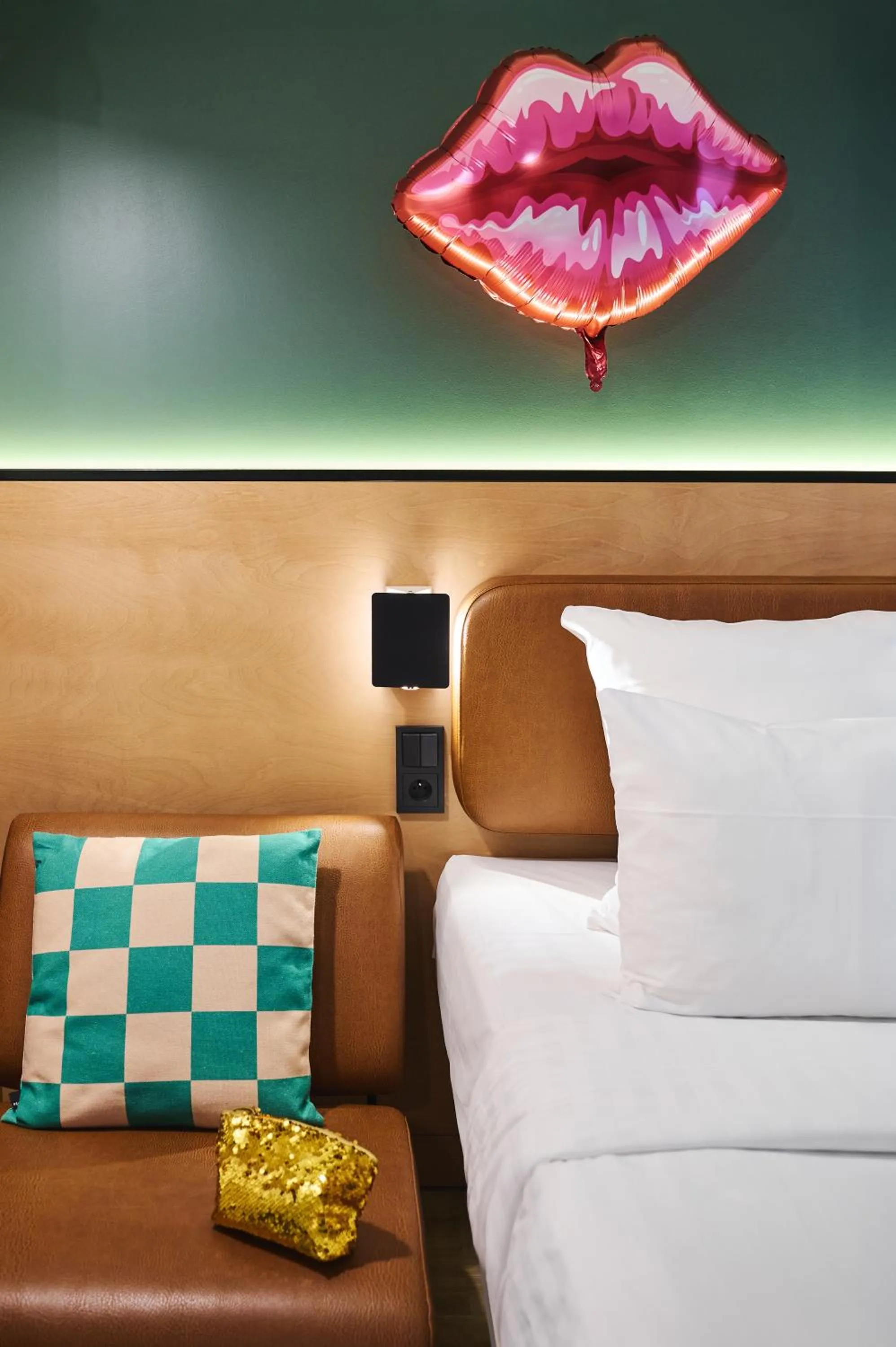 Bedroom, Bed in Moxy Paris Bastille