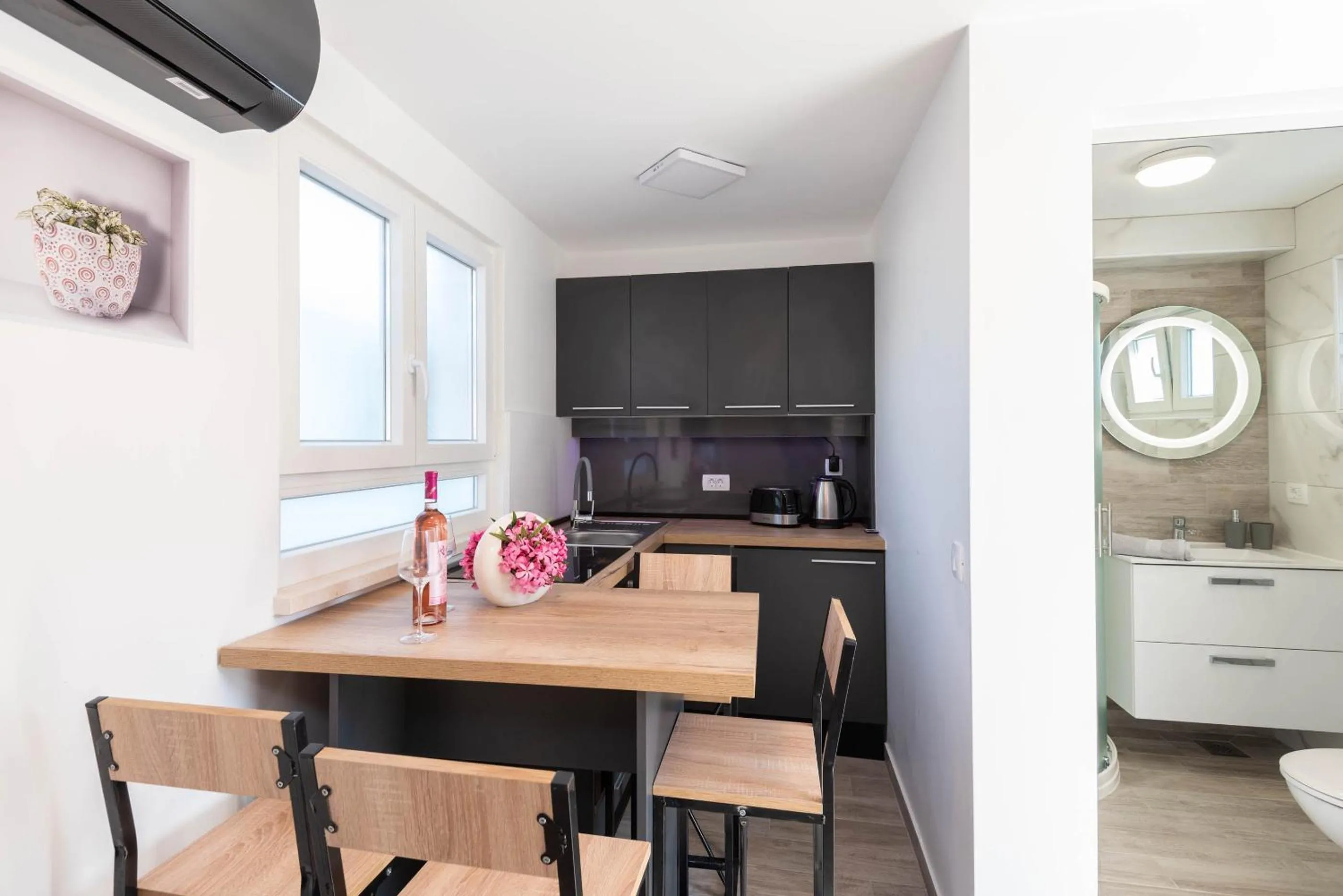 Kitchen or kitchenette in Villa Marina