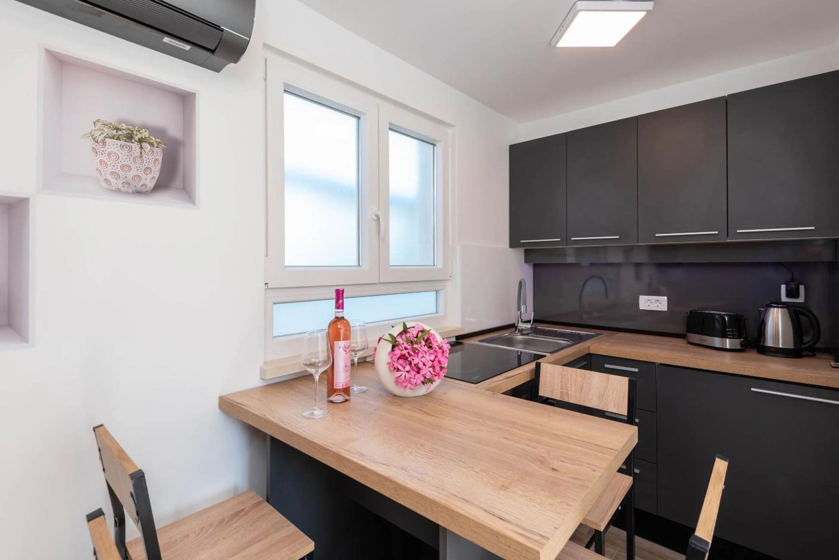 Kitchen or kitchenette in Villa Marina
