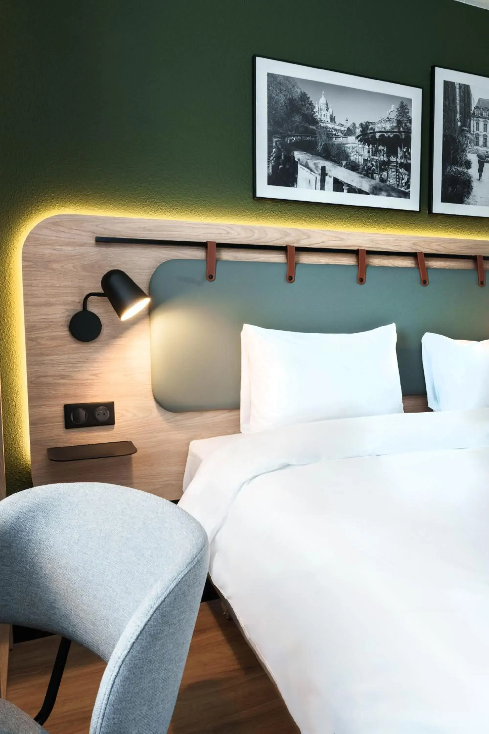 Bed in Campanile Paris Ouest - Porte de Champerret Levallois Bed in Campanile Paris Ouest - Porte de Champerret Levallois