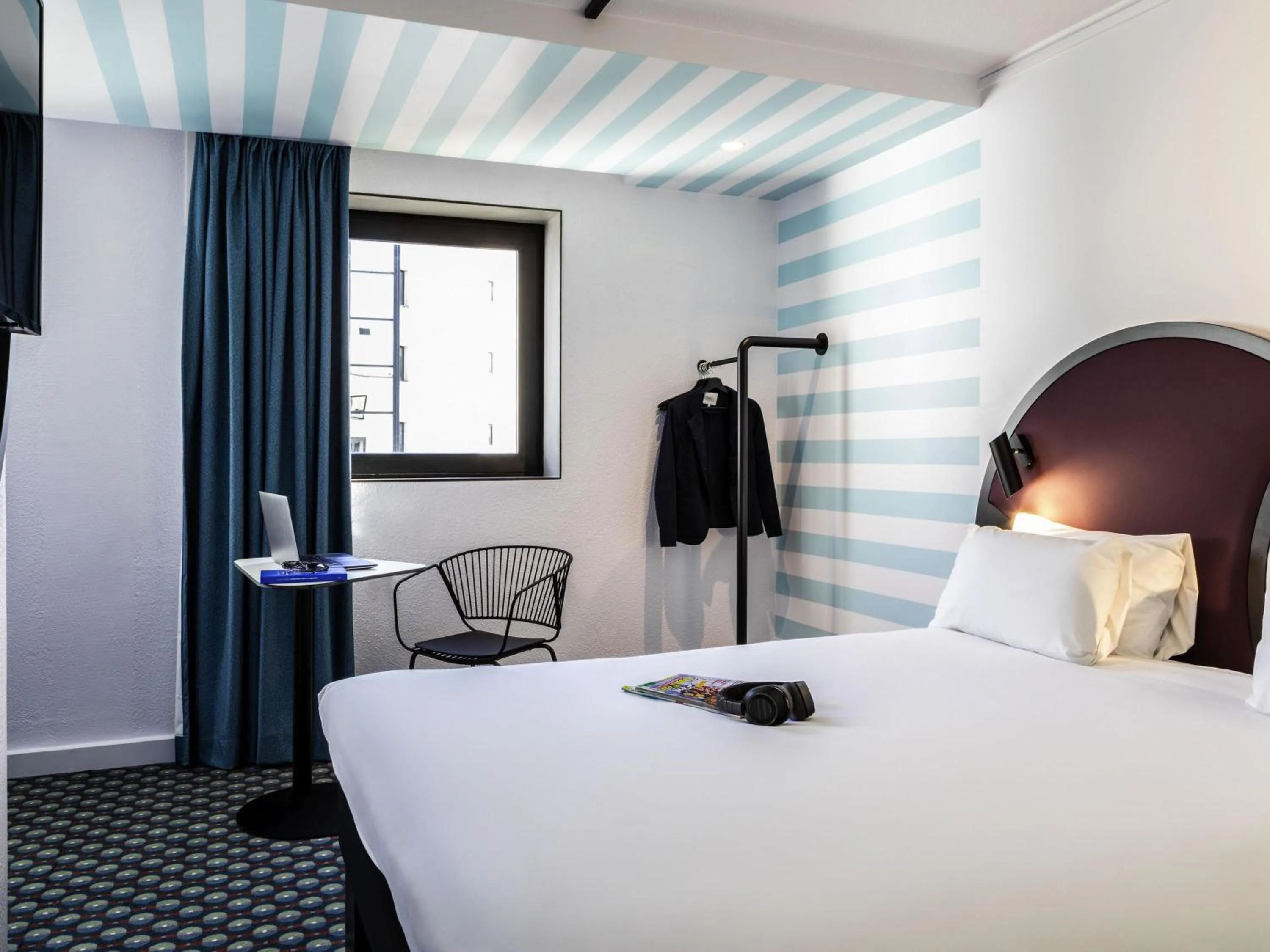 Bedroom, Bed in Ibis Styles Paris Saint Denis Pleyel