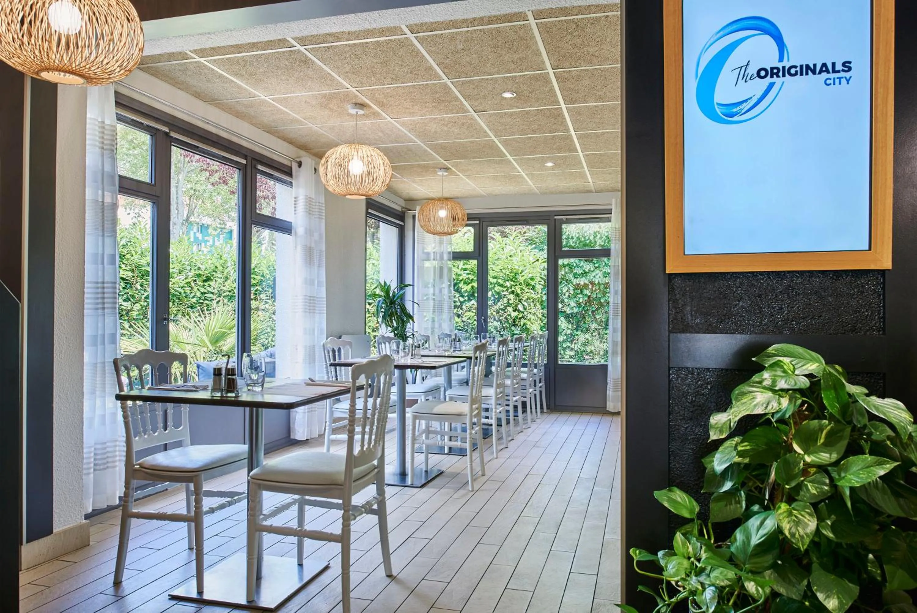 Restaurant/places to eat in Campanile La VerriÃ¨re