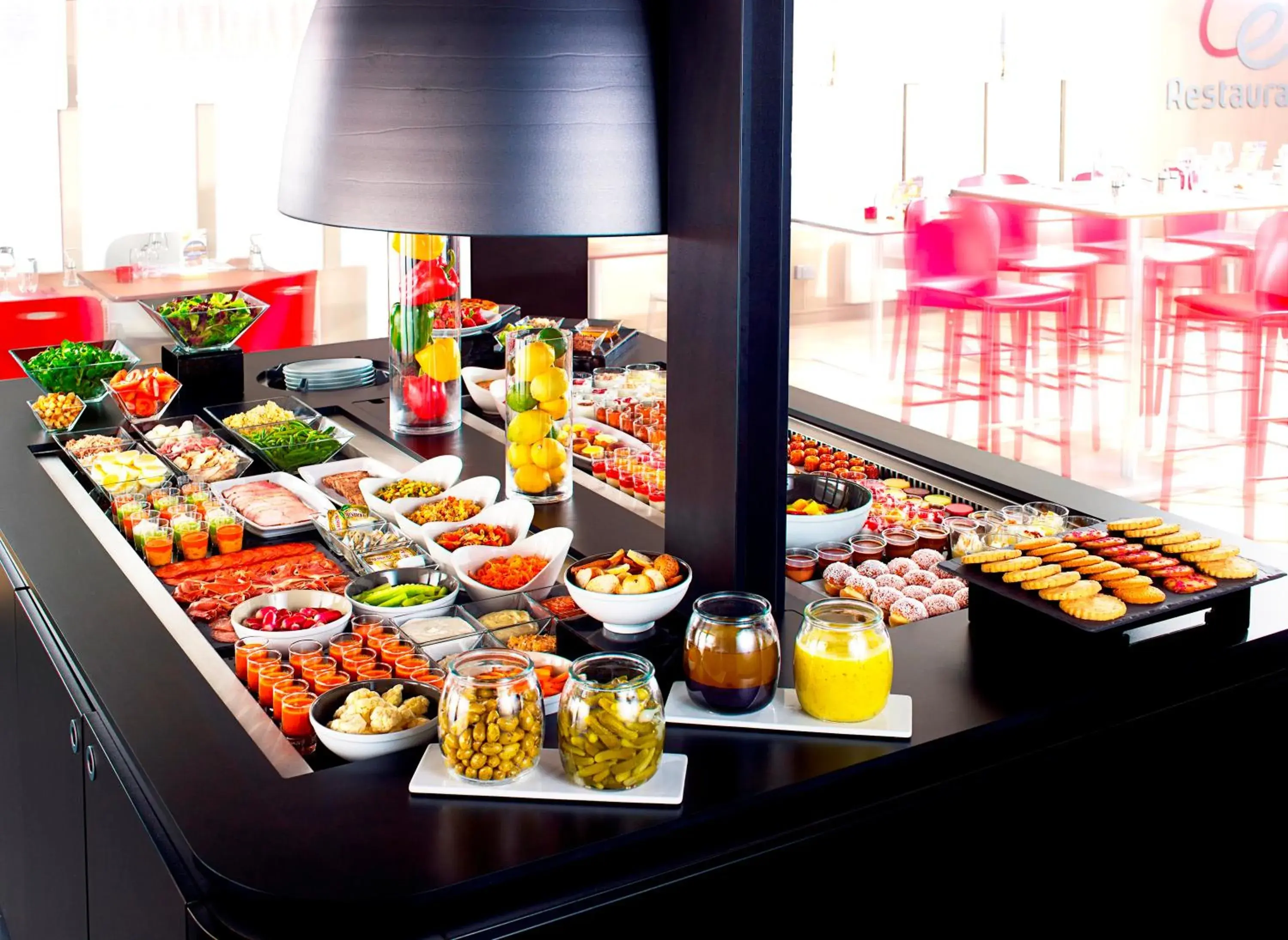 Food and drinks in The Originals City Hôtel La Verrière-Yvelines Food and drinks in The Originals City Hôtel La Verrière-Yvelines