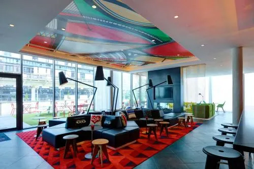 citizenM Paris La Défense