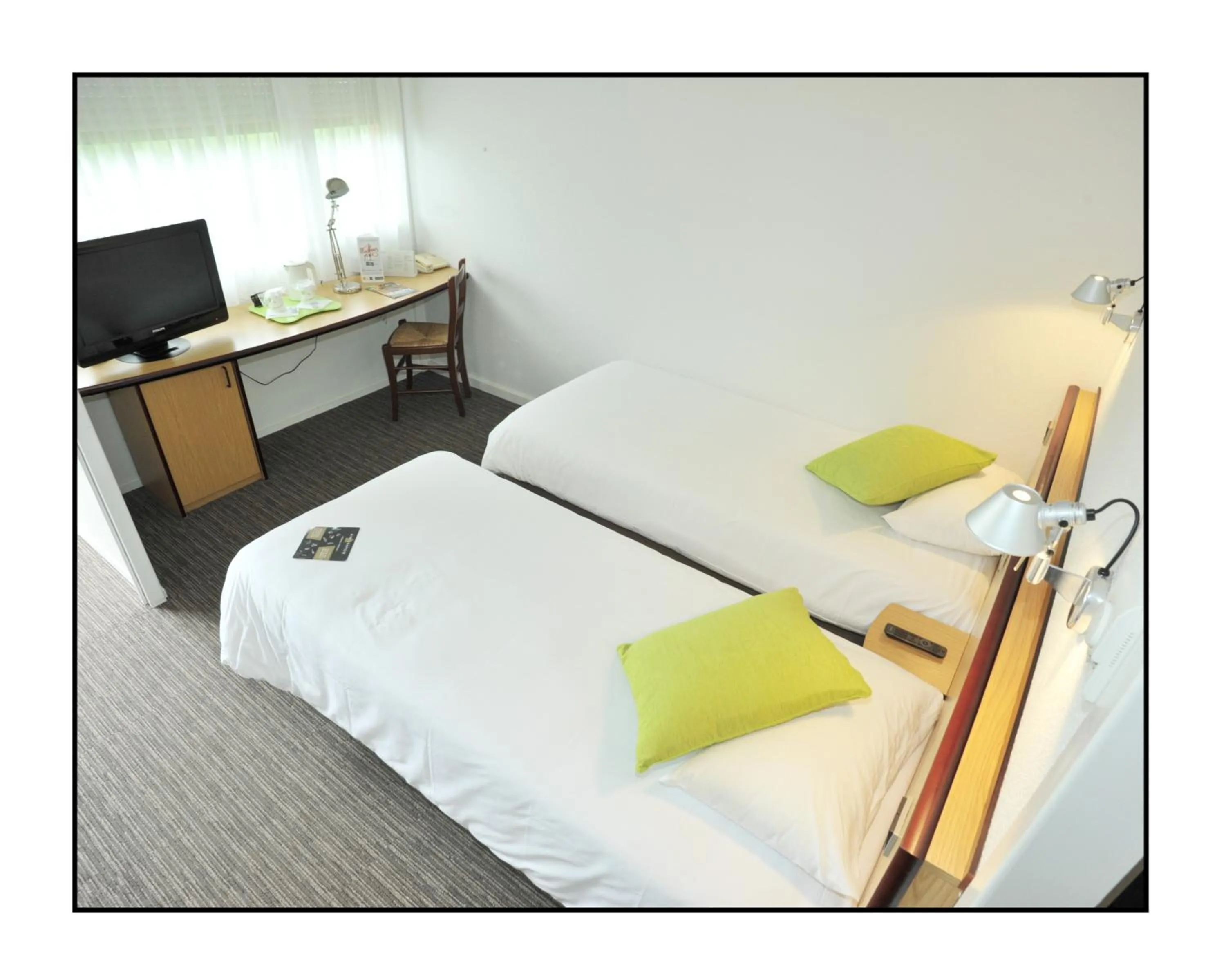 Photo of the whole room, Bed in Kyriad Châlons-En-Champagne - Saint-Martin