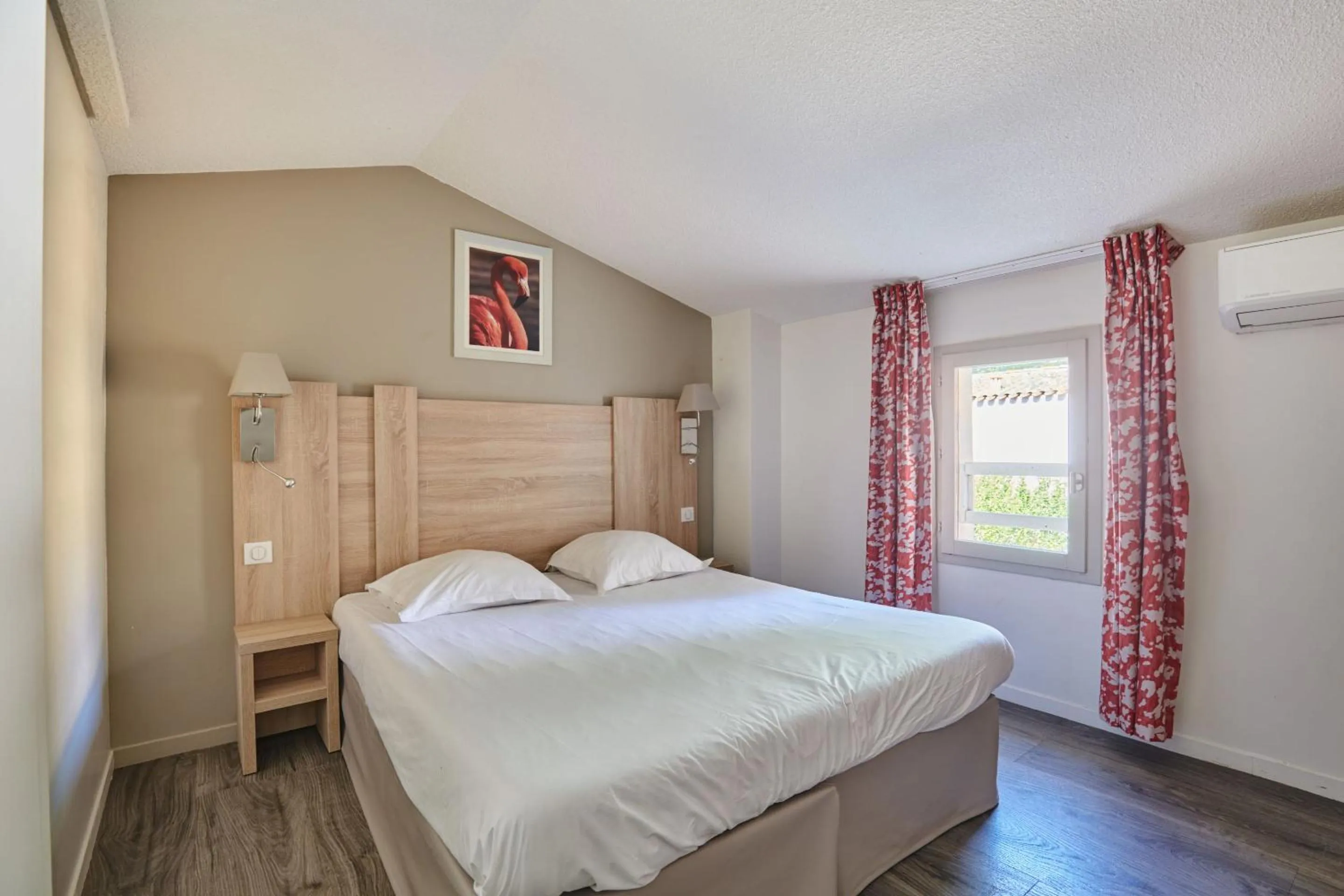 Bedroom, Bed in Résidence Odalys Le Village Camarguais Les Gardians