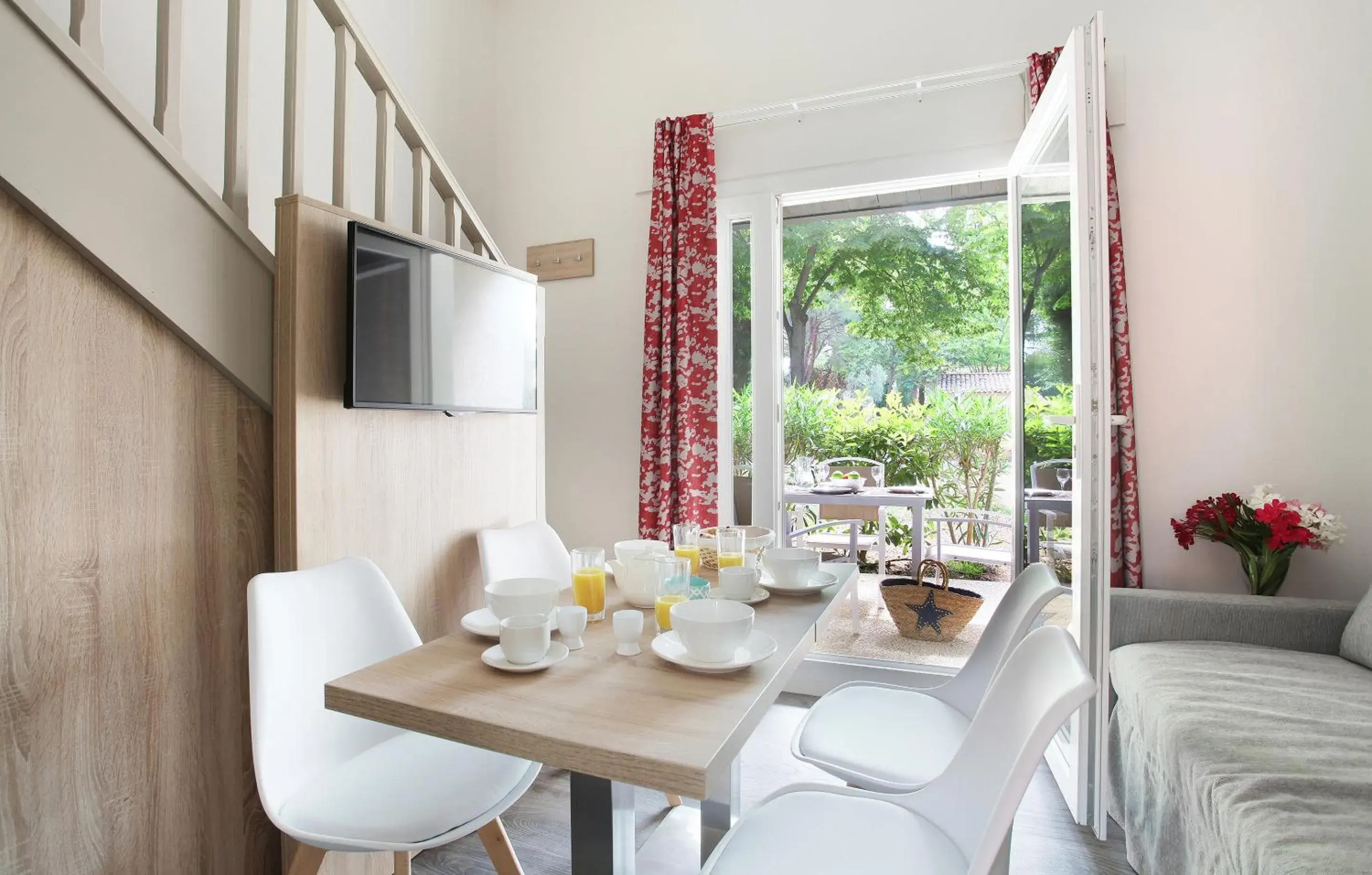 Living room in Résidence Odalys Le Village Camarguais Les Gardians Living room in Résidence Odalys Le Village Camarguais Les Gardians