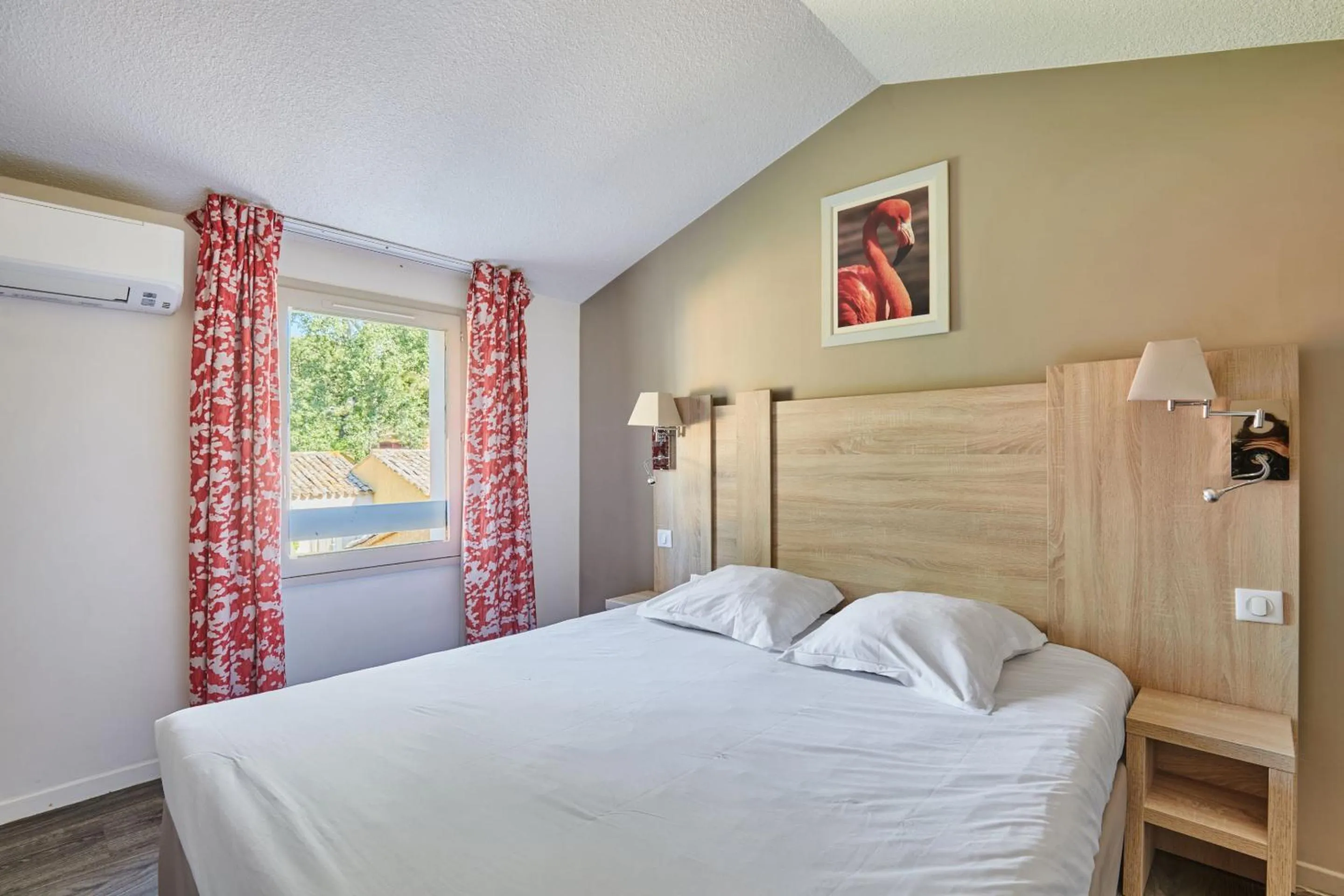 Bedroom, Bed in Résidence Odalys Le Village Camarguais Les Gardians