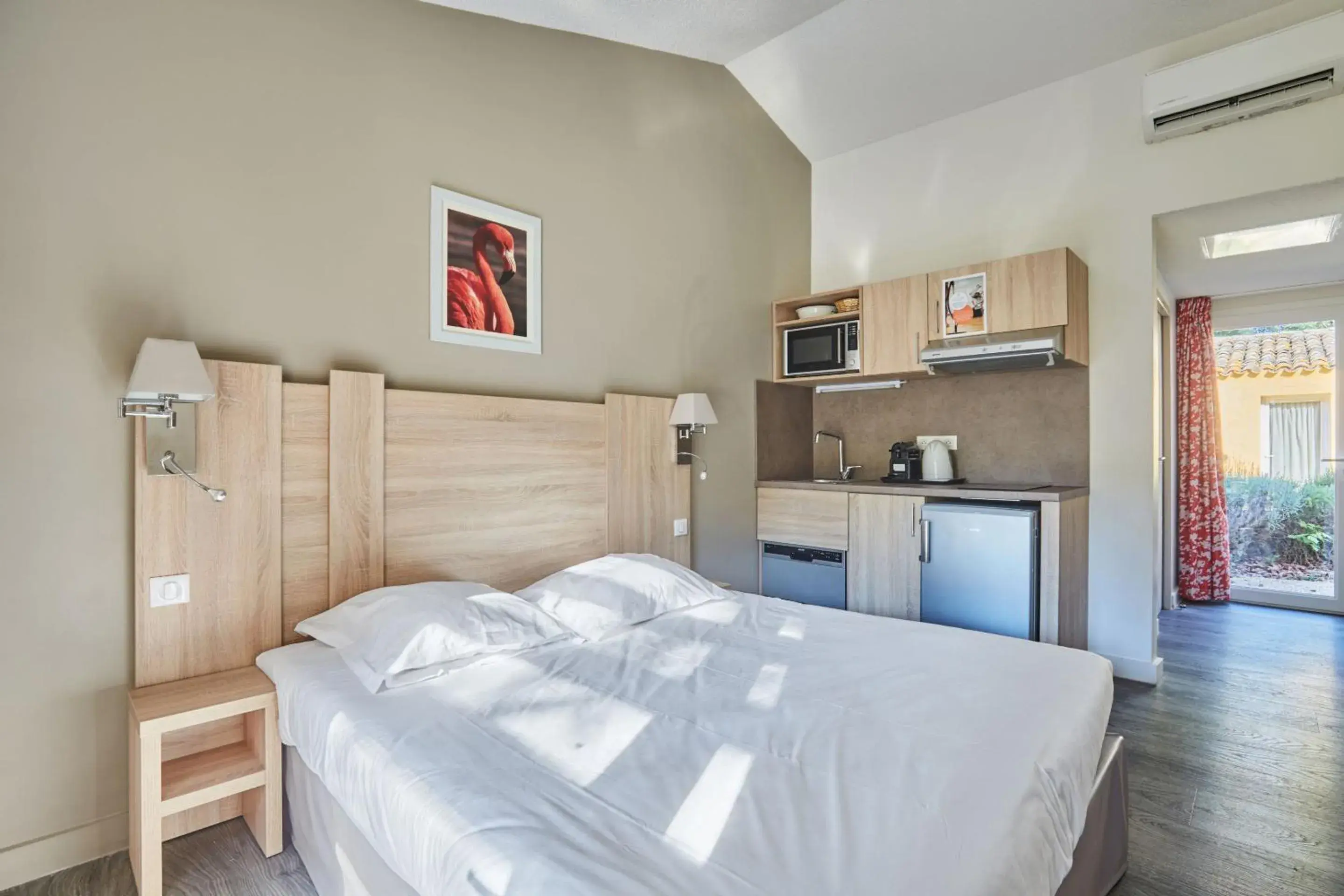 Bedroom, Bed in Résidence Odalys Le Village Camarguais Les Gardians Bedroom, Bed in Résidence Odalys Le Village Camarguais Les Gardians