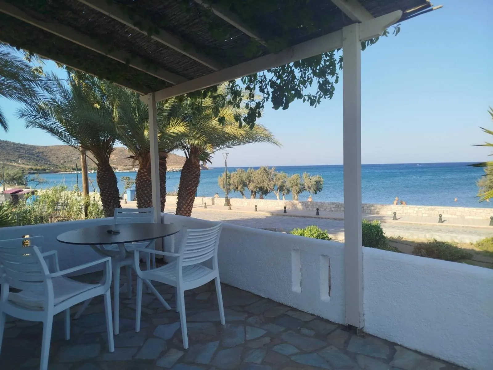 Grandes Apartments sea front