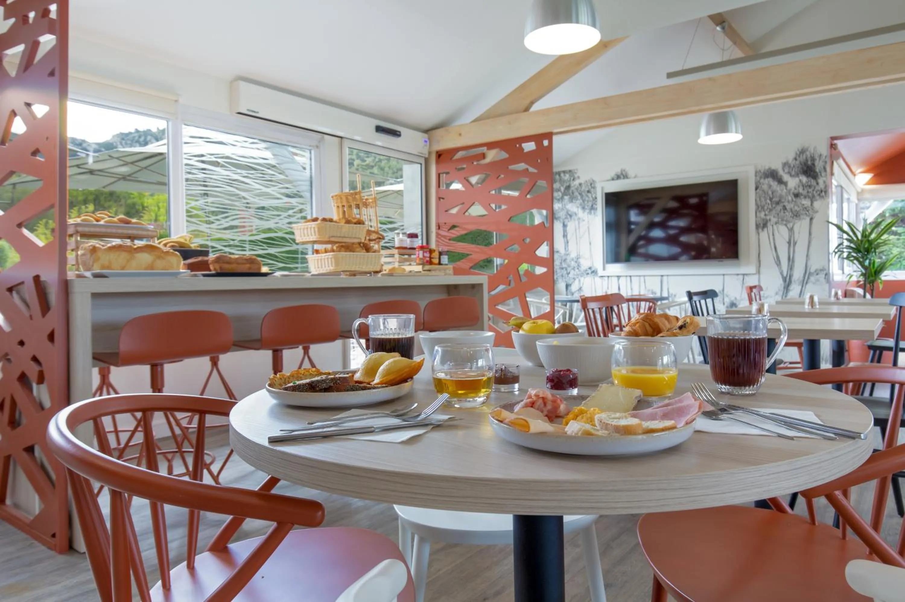 Breakfast in KYRIAD MARSEILLE EST - Aubagne Gémenos