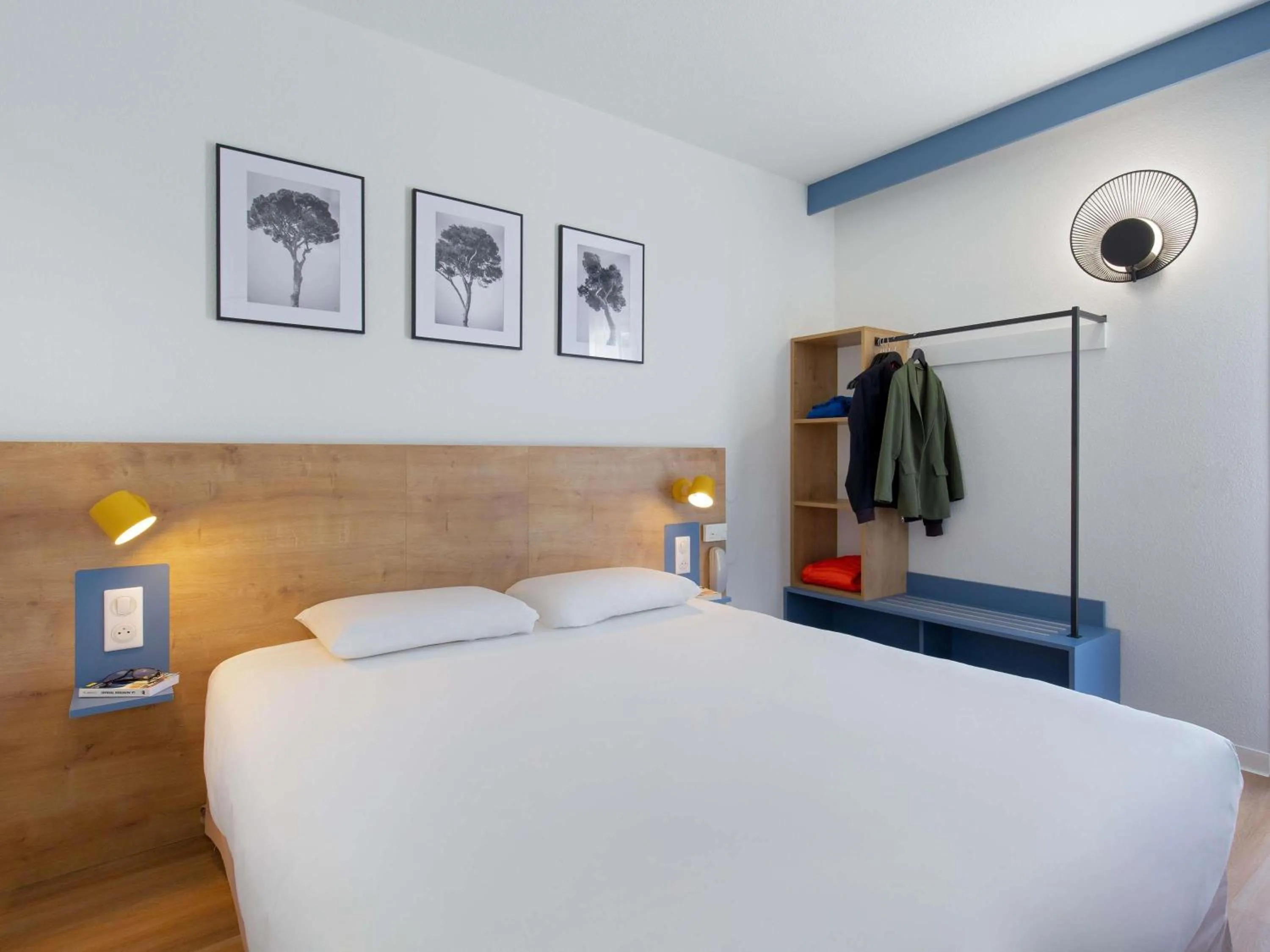 Bedroom, Bed in ibis Styles Aubagne Gemenos