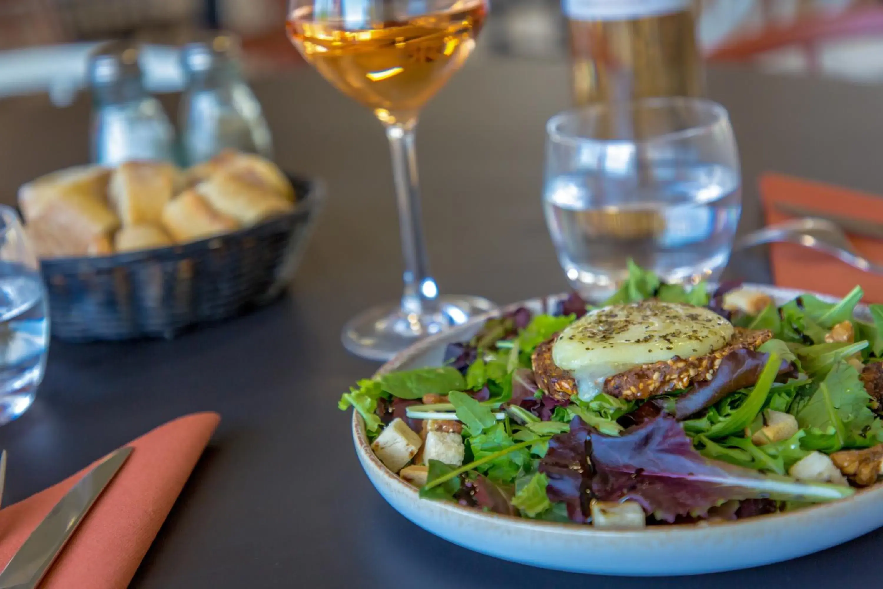 Restaurant/places to eat in KYRIAD MARSEILLE EST - Aubagne Gémenos Restaurant/places to eat in KYRIAD MARSEILLE EST - Aubagne Gémenos