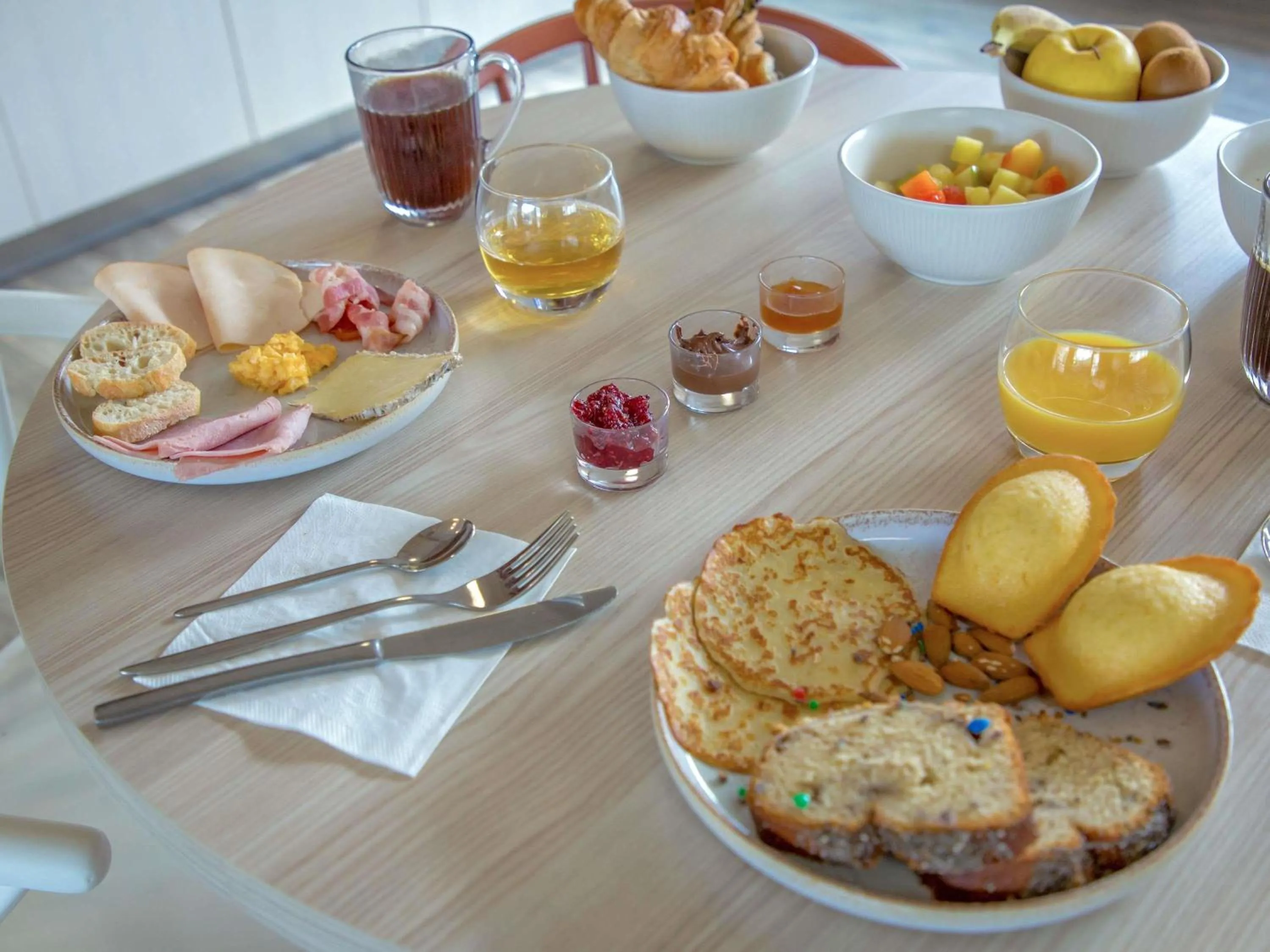 Breakfast in ibis Styles Aubagne Gemenos