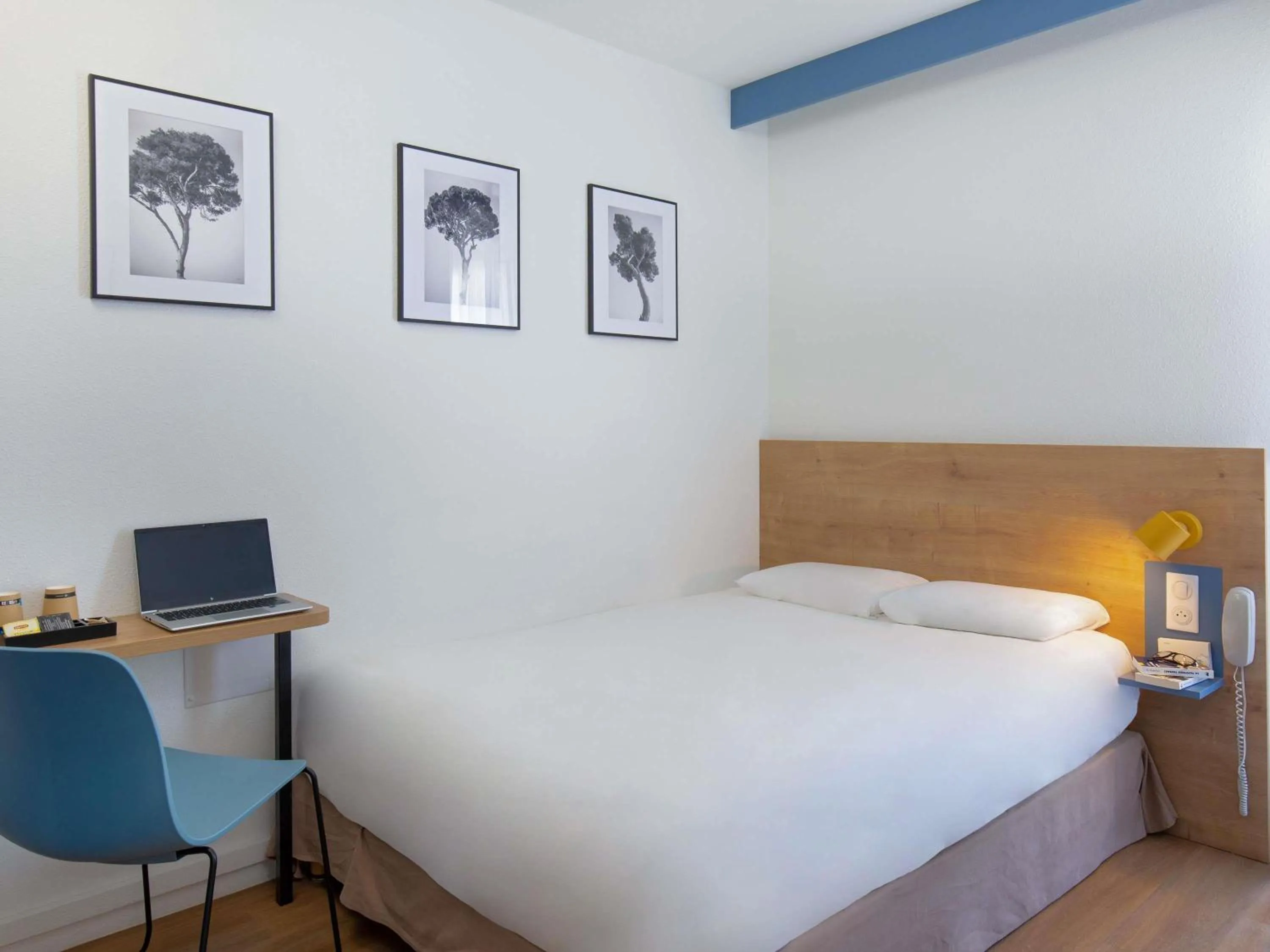 Bedroom, Bed in ibis Styles Aubagne Gemenos