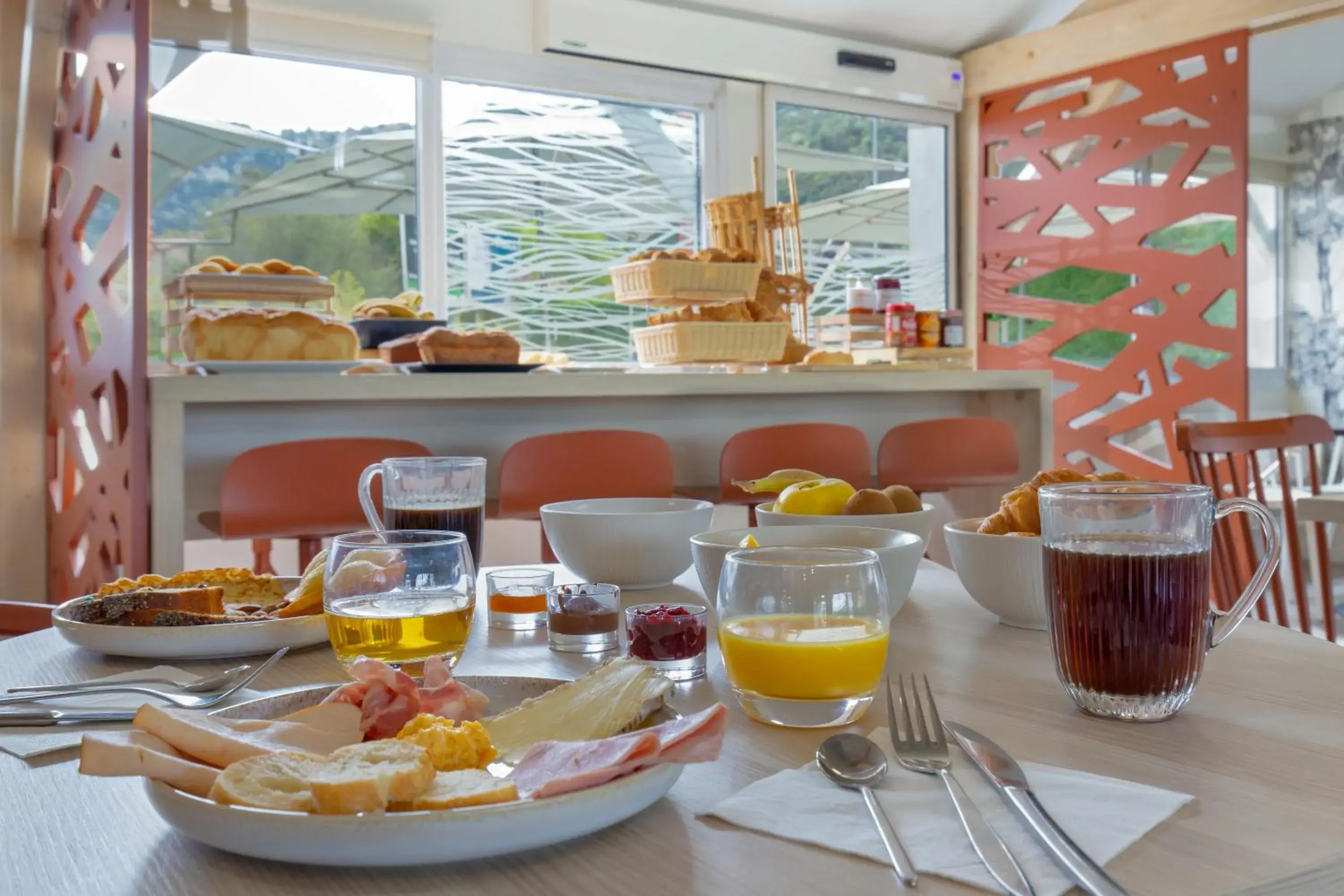 Breakfast in KYRIAD MARSEILLE EST - Aubagne Gémenos Breakfast in KYRIAD MARSEILLE EST - Aubagne Gémenos