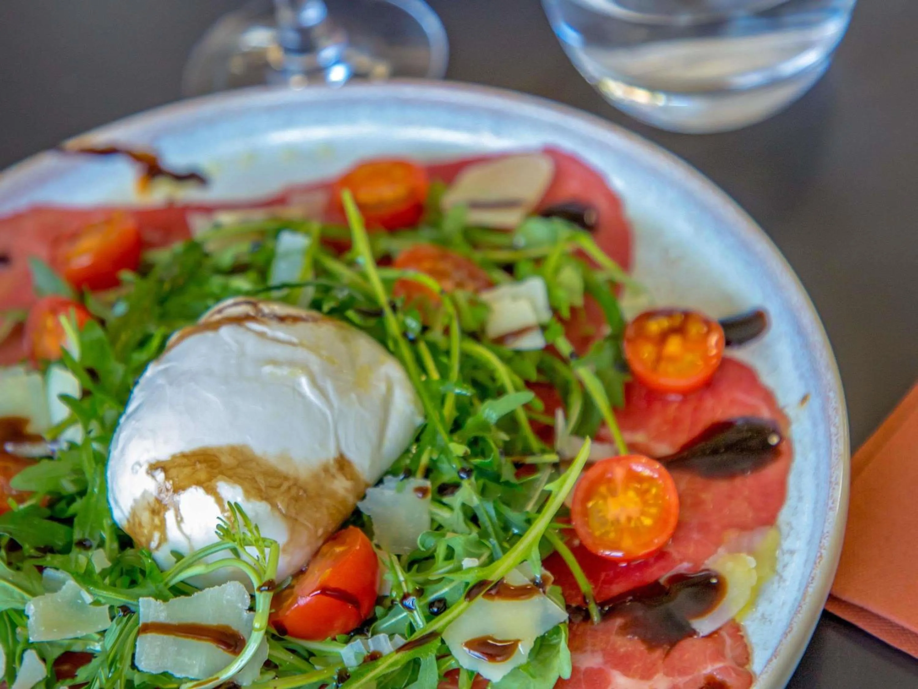 Restaurant/places to eat in ibis Styles Aubagne Gemenos