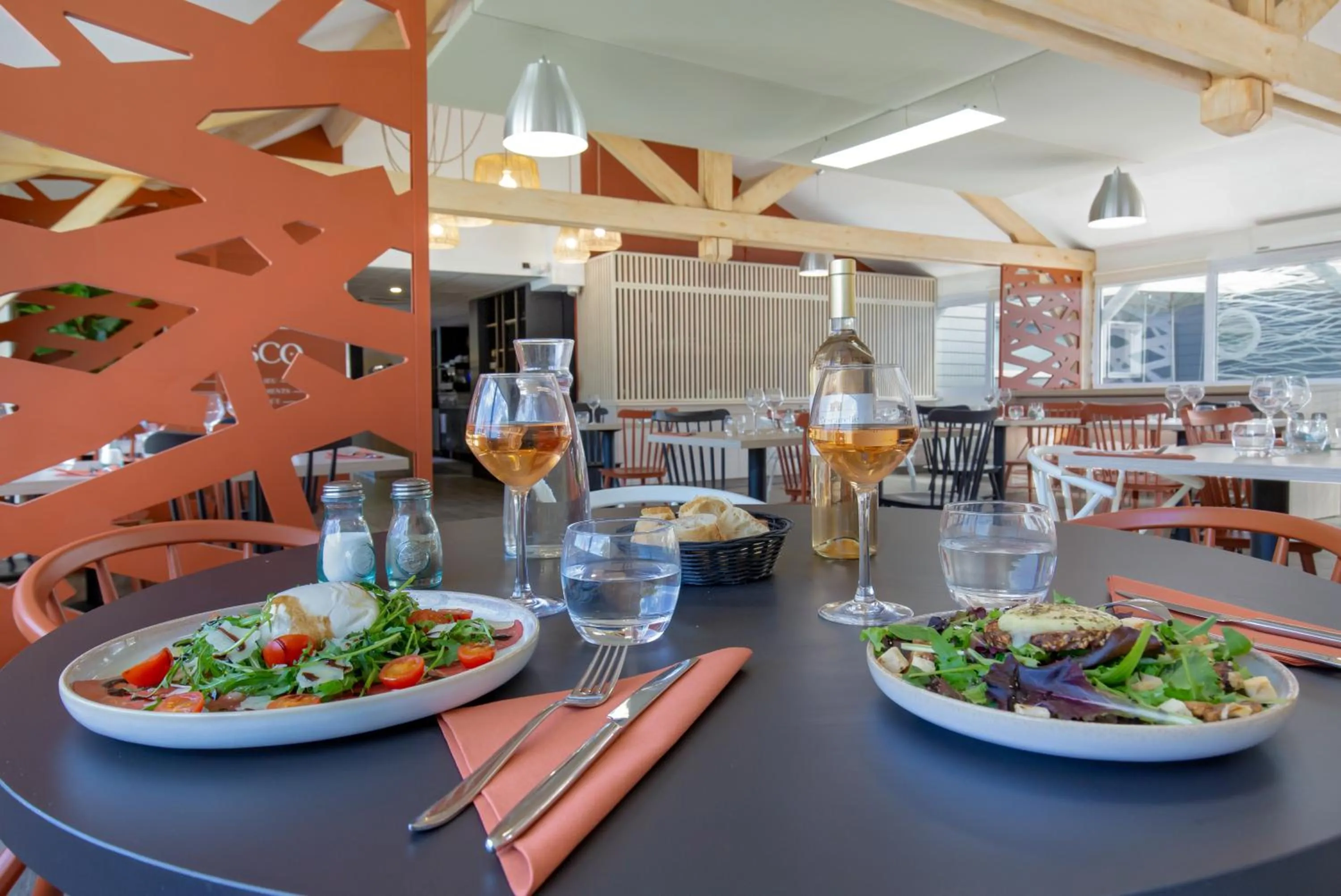 Restaurant/places to eat in KYRIAD MARSEILLE EST - Aubagne Gémenos